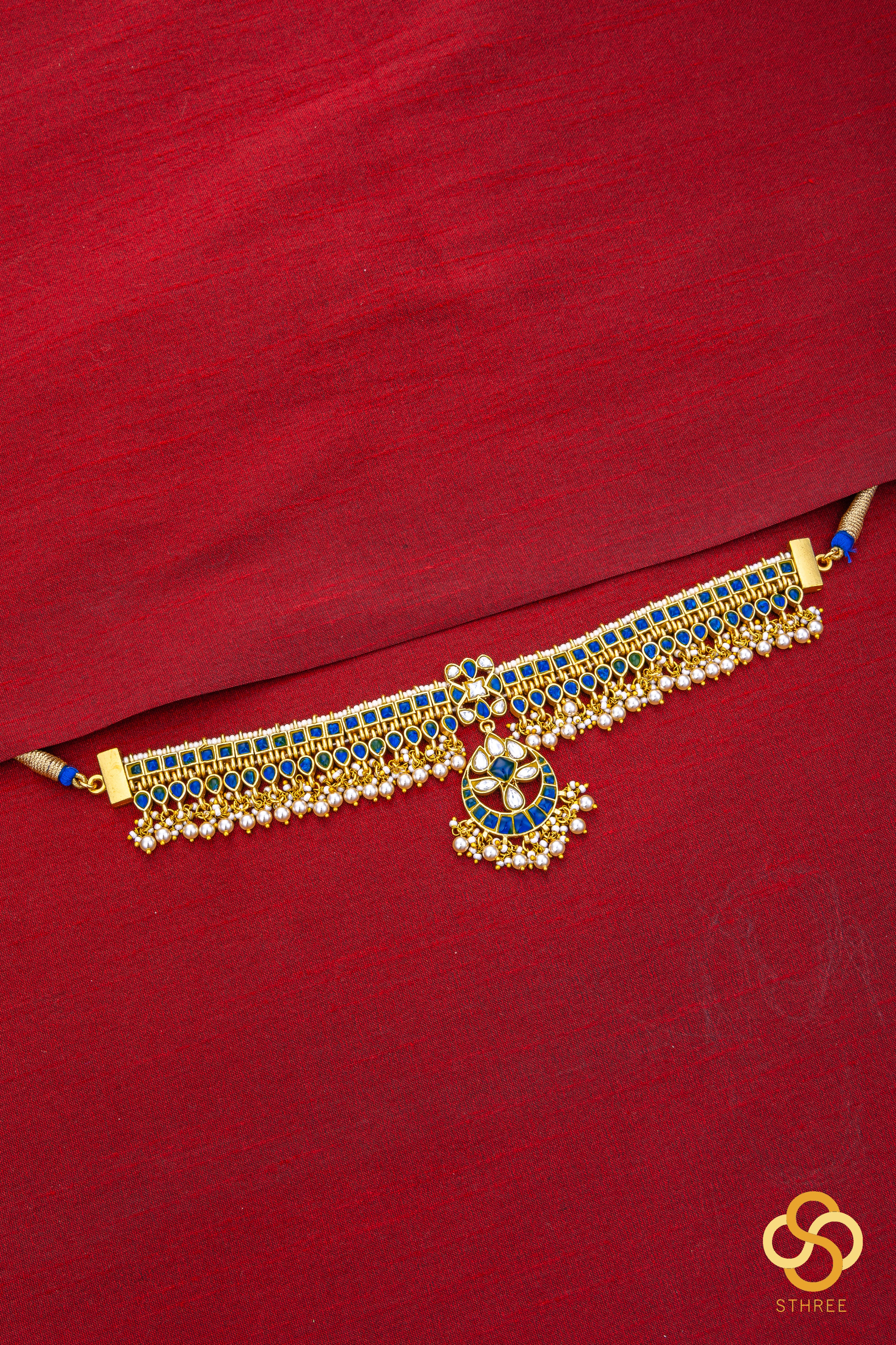 Traditional kemp choker in Blue