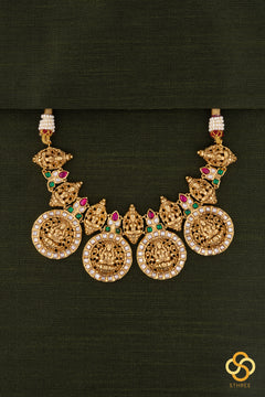 Lakshmi Bottu-mala set in Kundan, uncut white