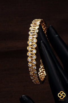 U - pattern diamond setting bangles