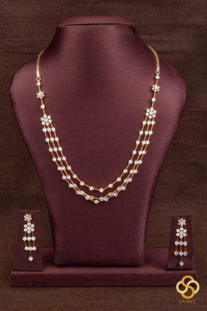 Three liner diamond pattern necklace