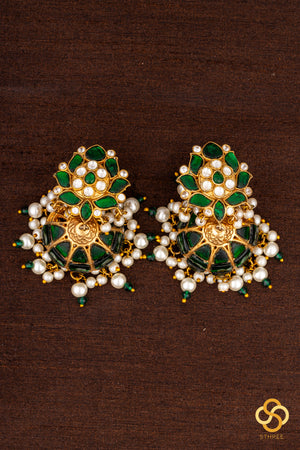 Jhumkas - Emerald green with Pearls
