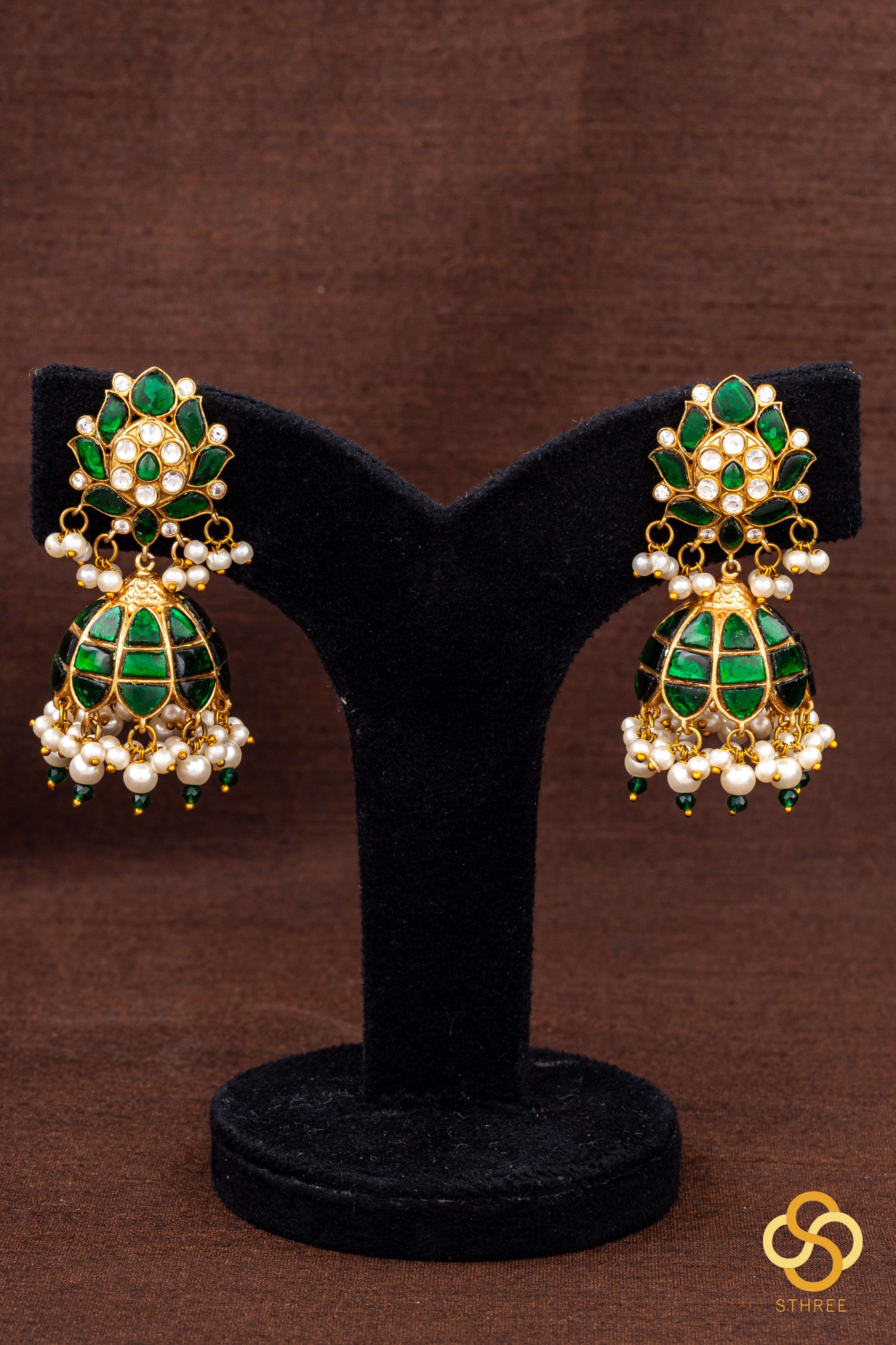 Jhumkas - Emerald green with Pearls