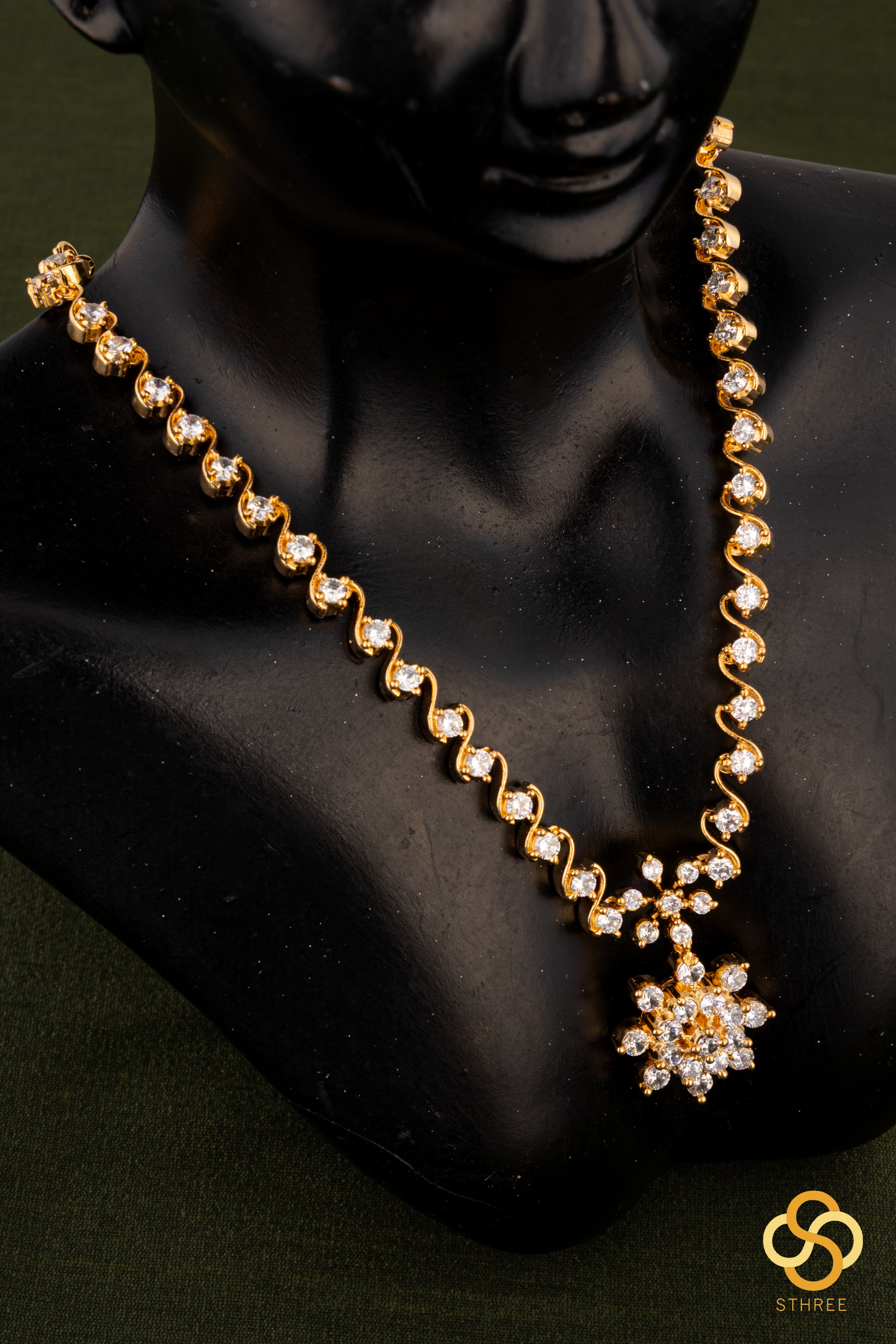 Solitaire necklace - Rose gold finish