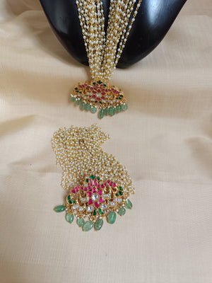 Jadau kundan with 16 lines of pearls