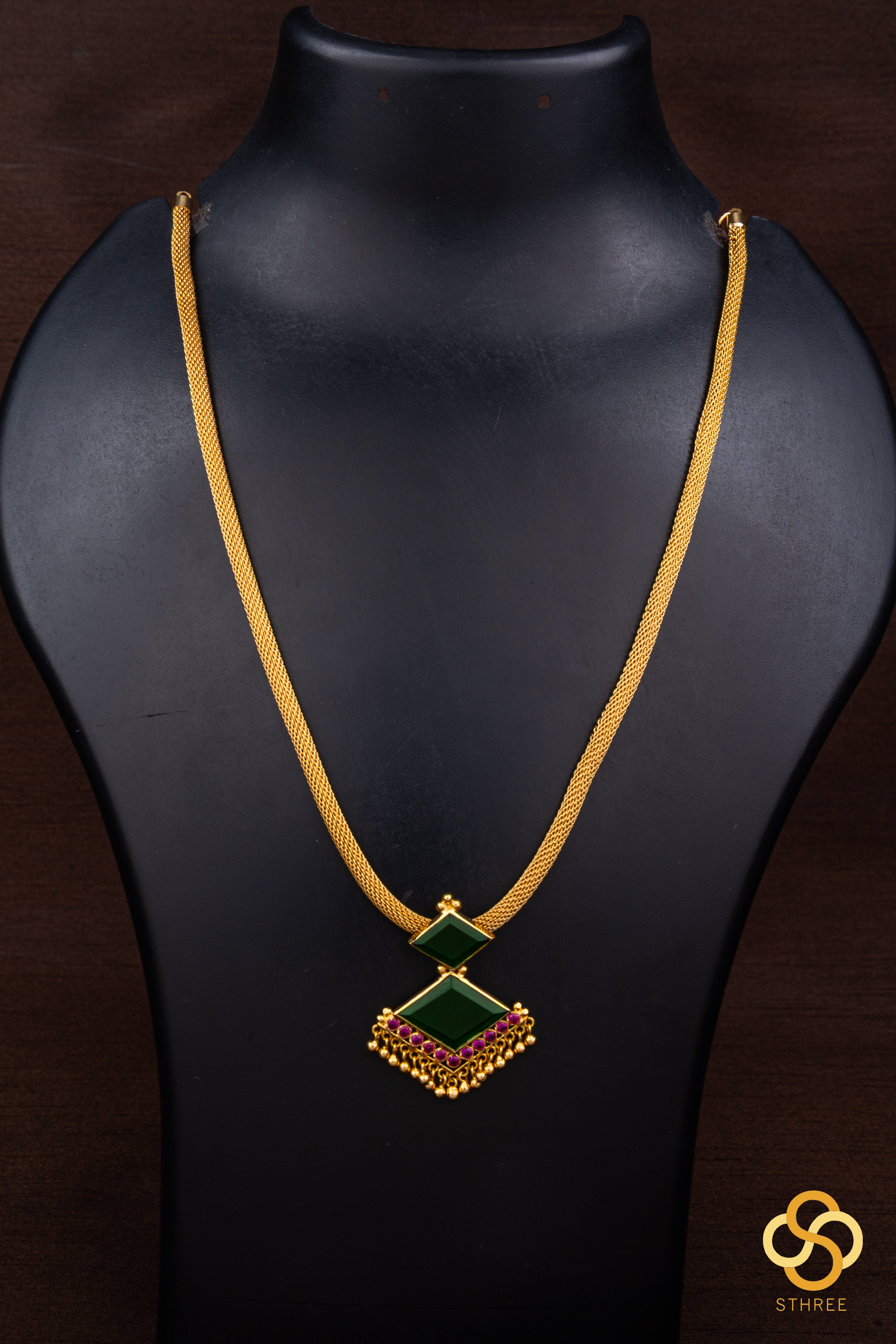 Keralam Padakkam necklace -  Emerald green
