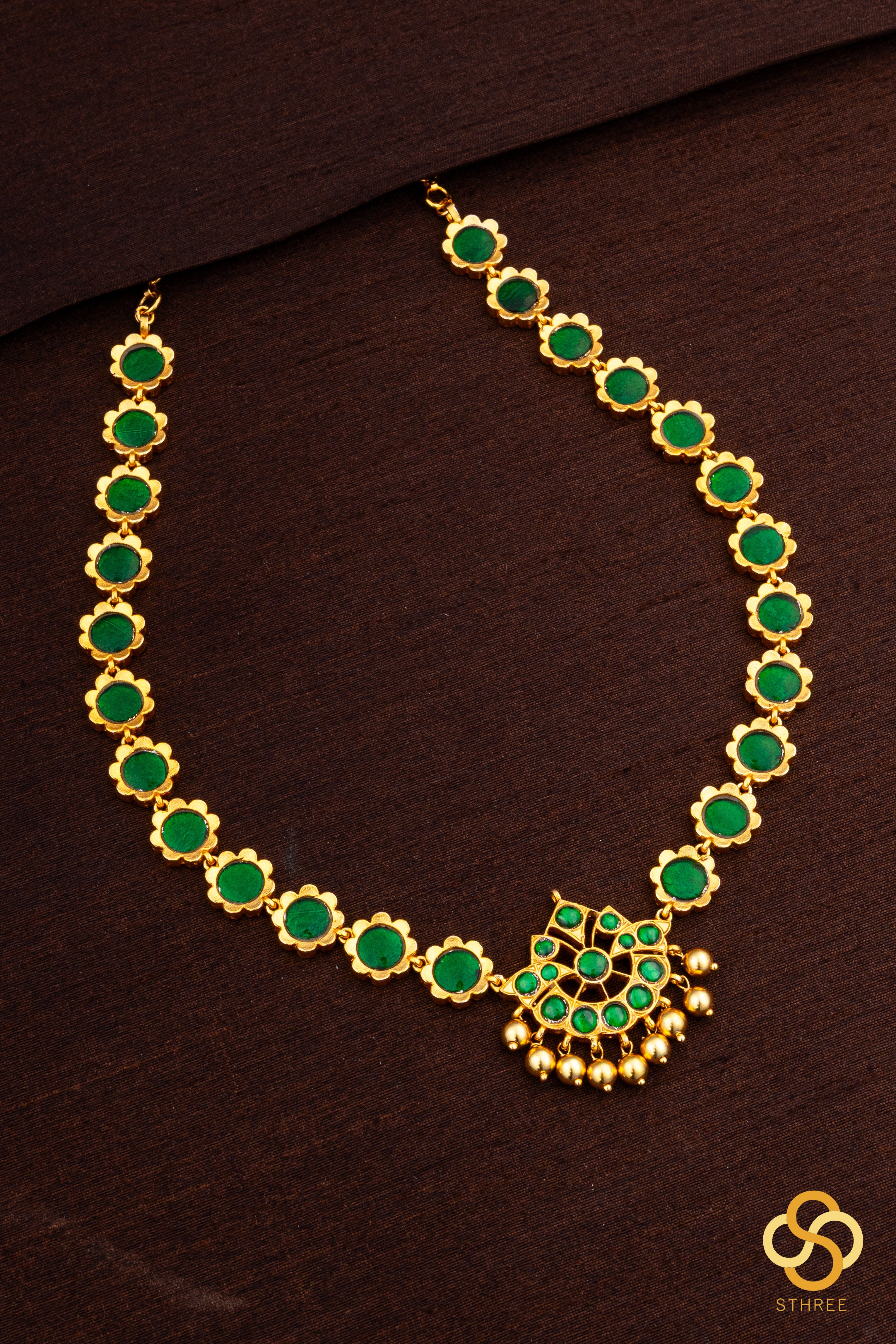 Palakkad Neckalace - Single liner - Emerald Green