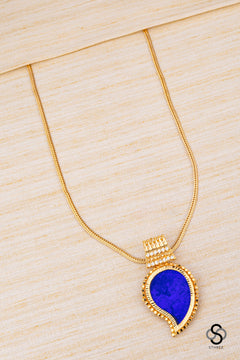 Manga pendent necklace - Sapphire blue