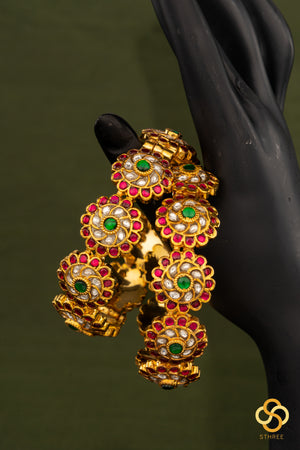 Jadau Kundan Kada - Floral pattern