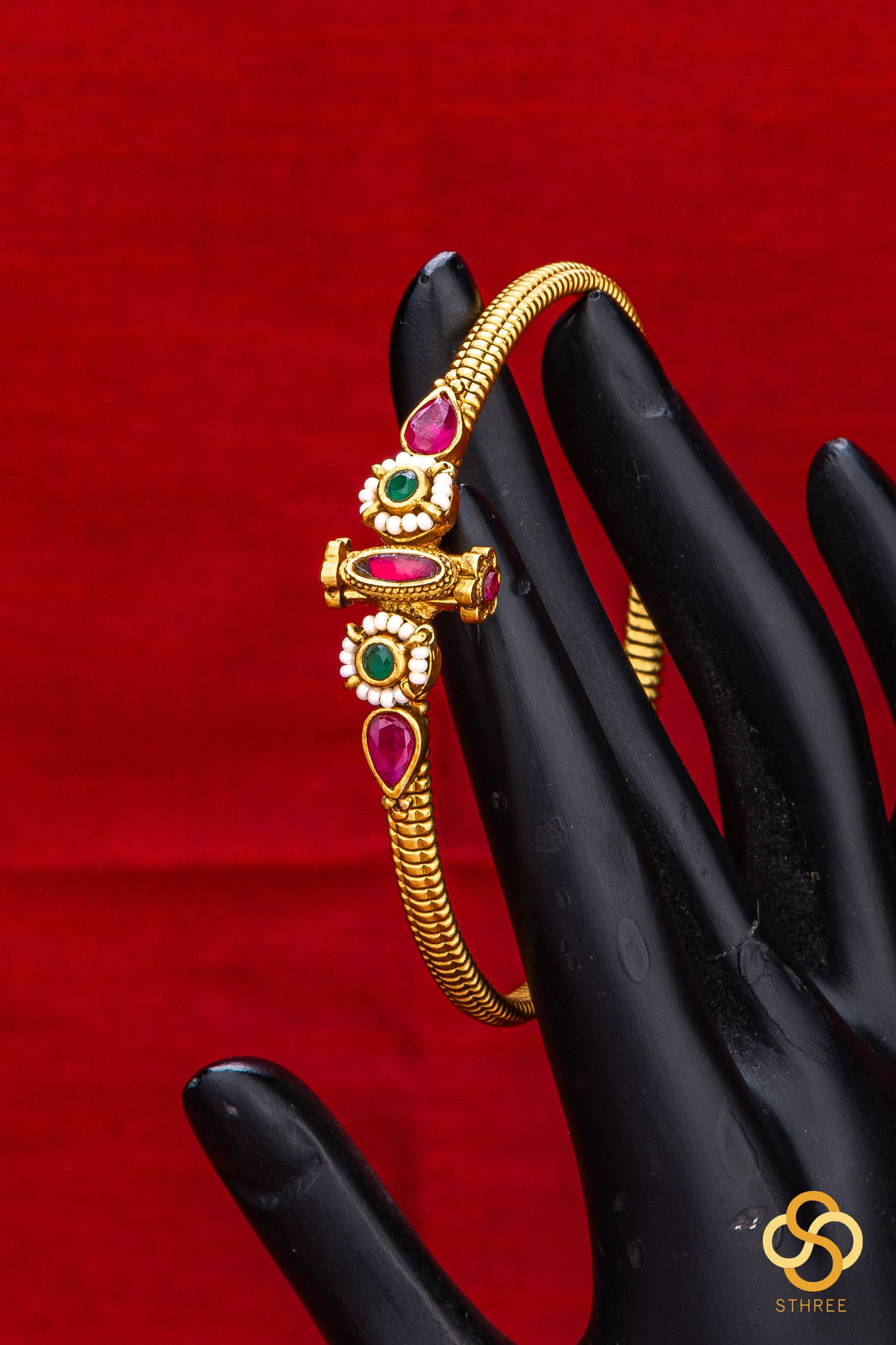 Openable kada - Ruby red with Pearls  (single kada)