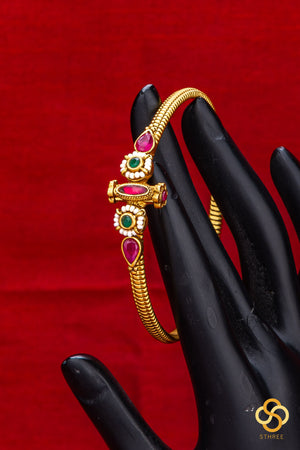 Openable kada - Ruby red with Pearls  (single kada)