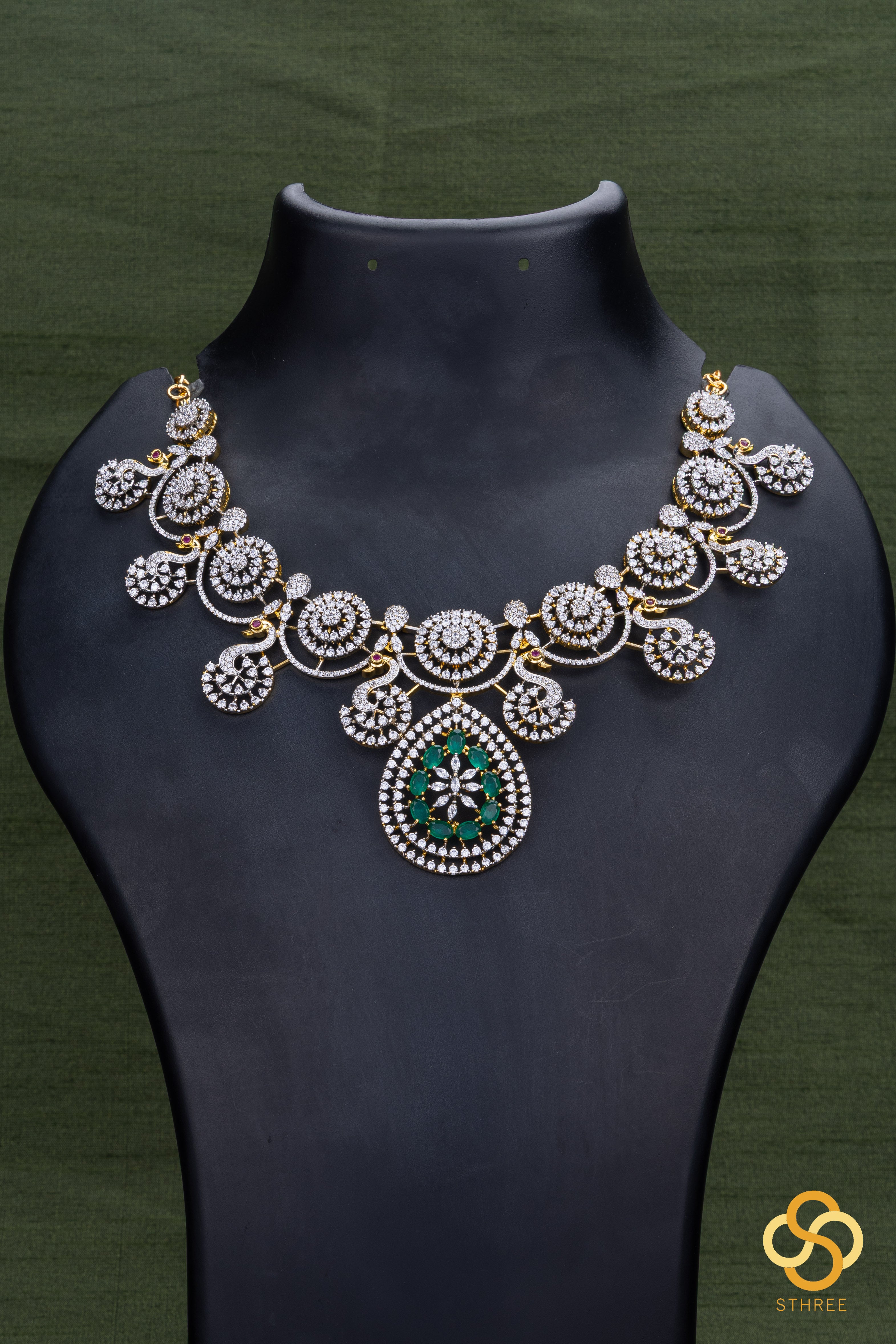 Peacock Zircon necklace - Emerald colour centre piece