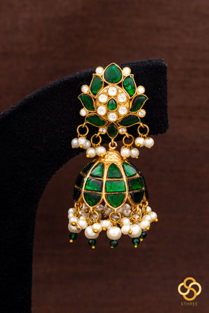 Jhumkas - Emerald green with Pearls
