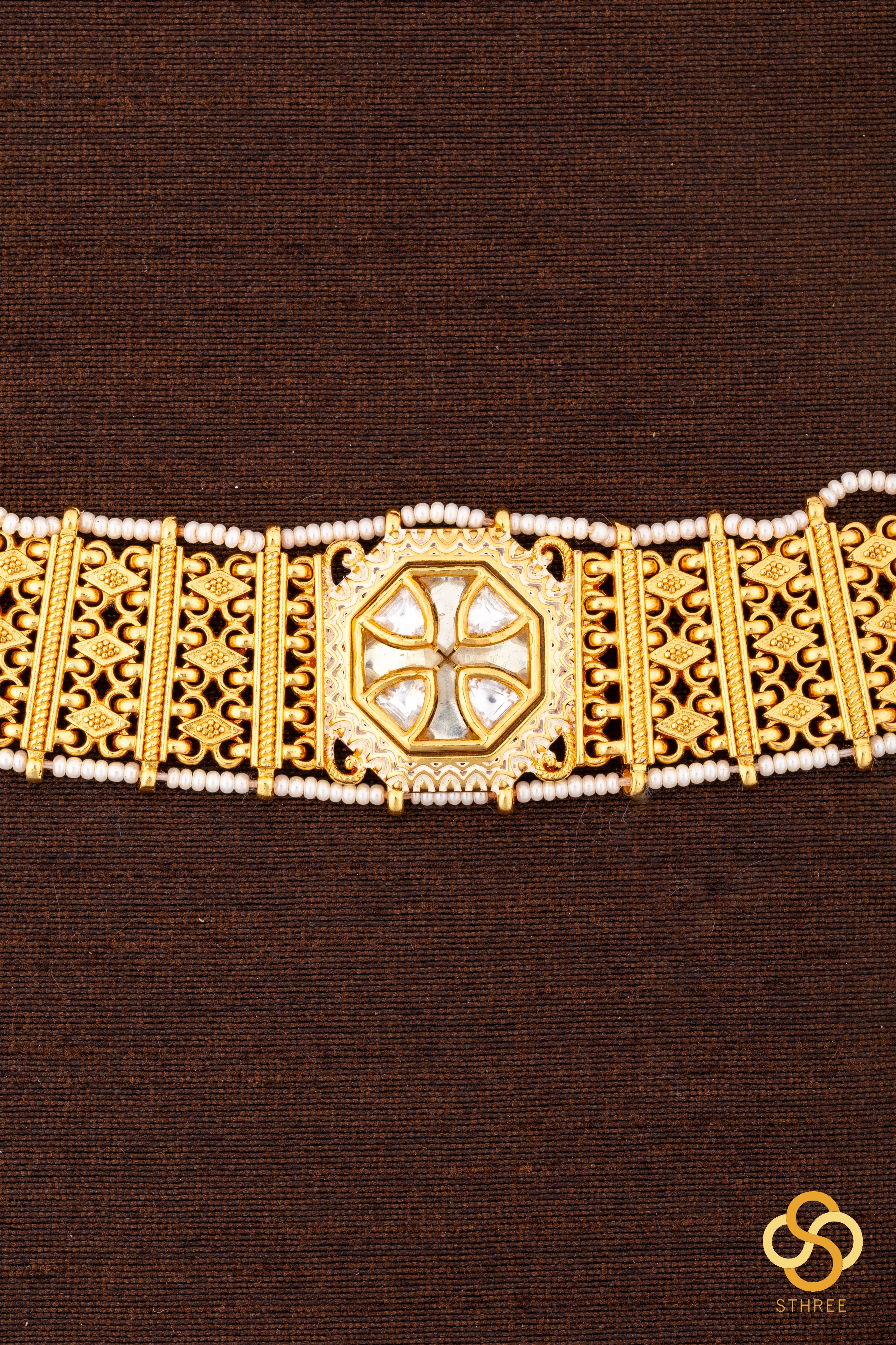 Rajwadi choker - Kundan and pearls