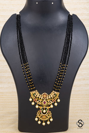Karugamani with Kemp pendant