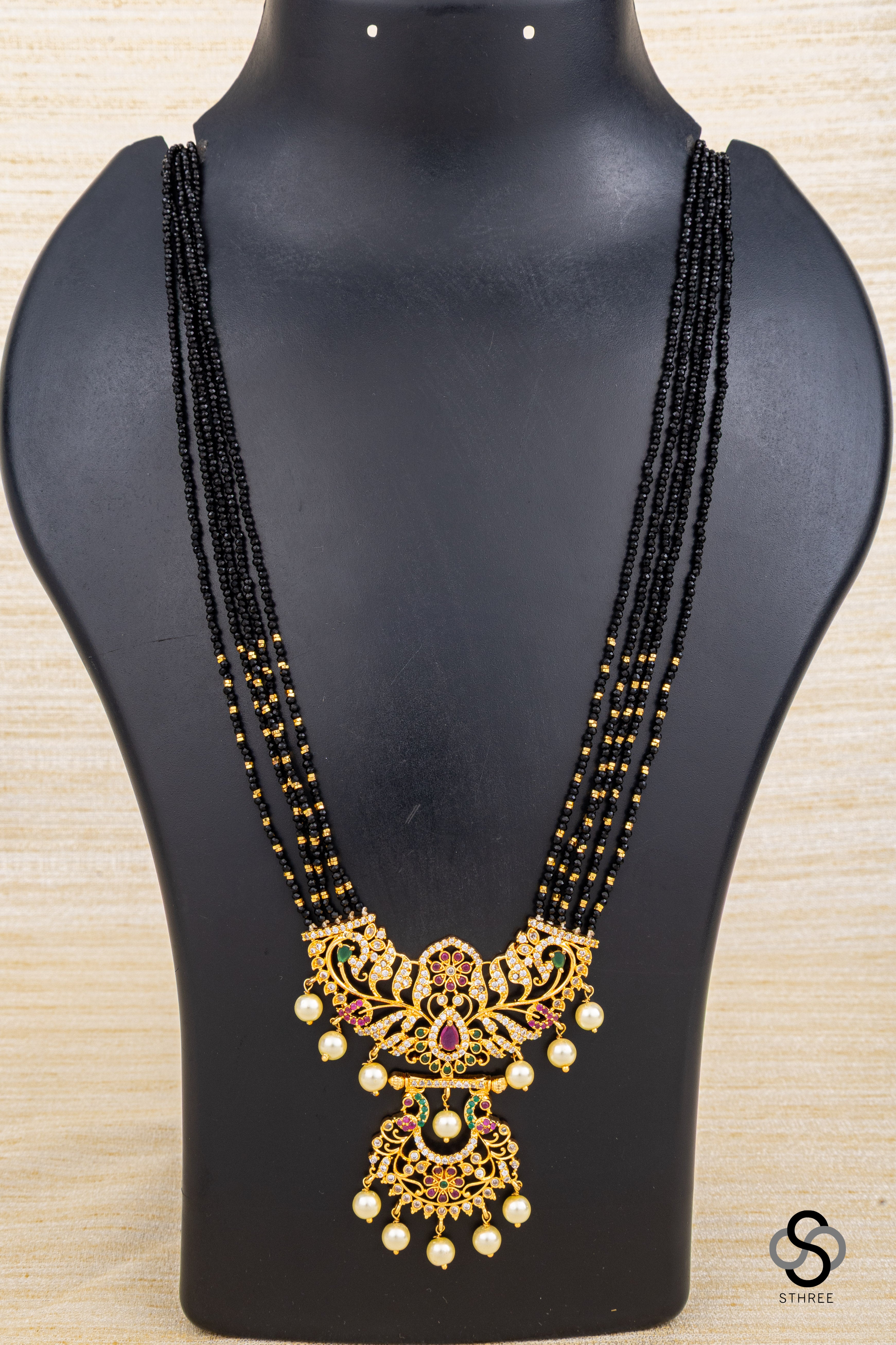 Karugamani with Kemp pendant