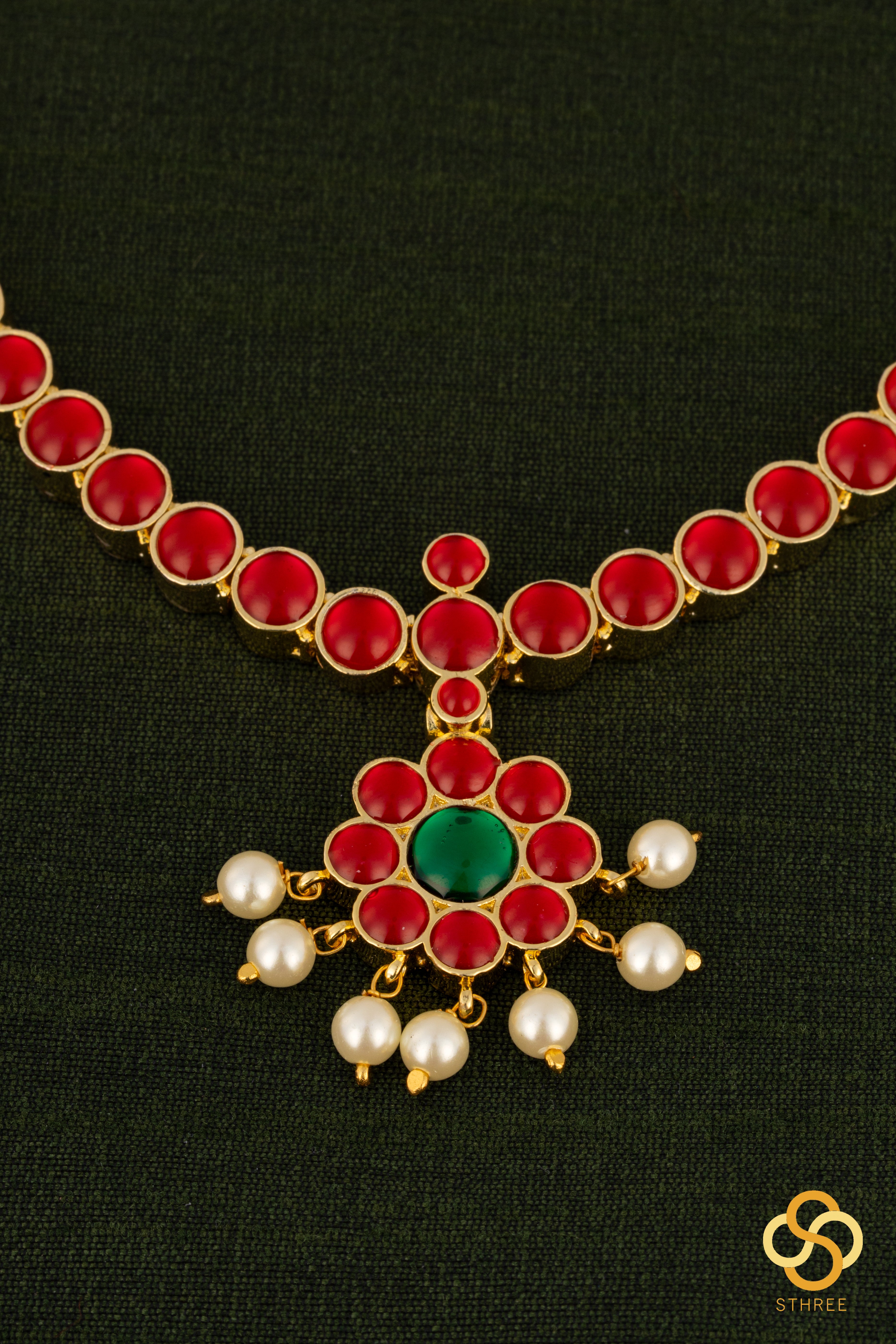 Ruby red kemp addigai set, Aympon