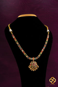 Navarathna addigai - Pavizhamalli pattern