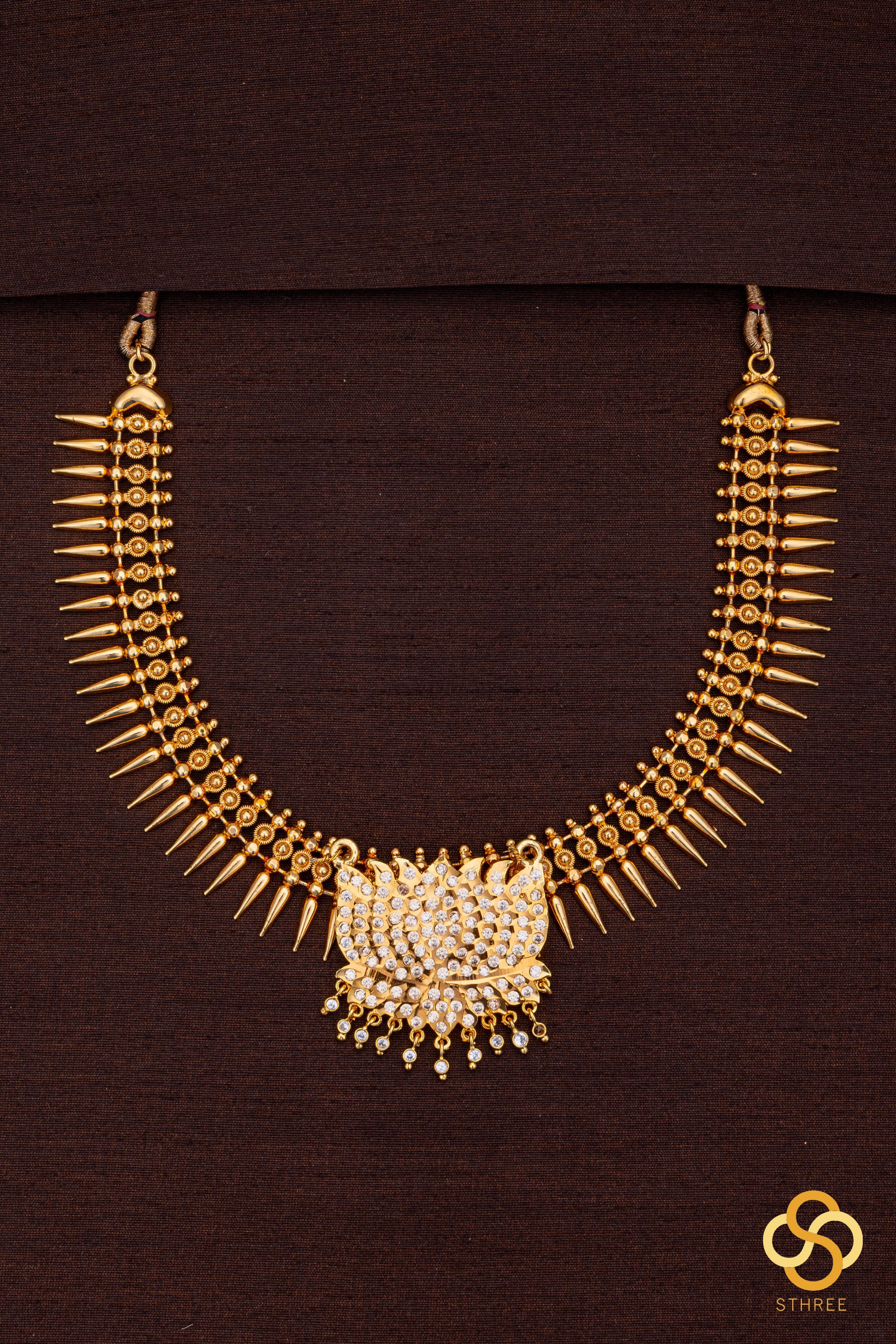 Mullai Malai with lotus pendant