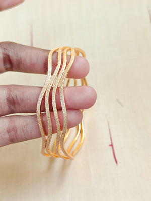 Matt Gold wave bangle