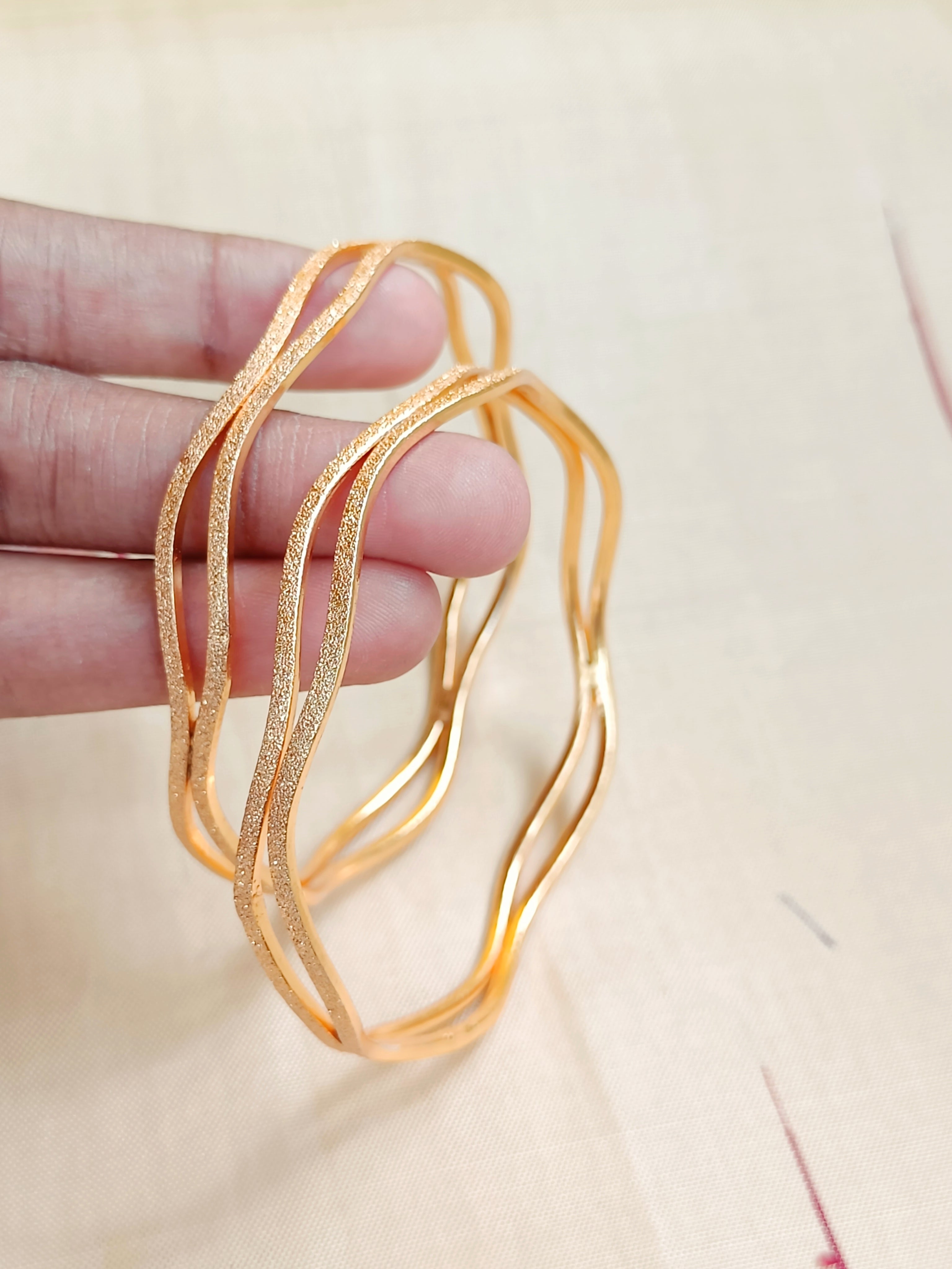 Matt Gold wave bangle