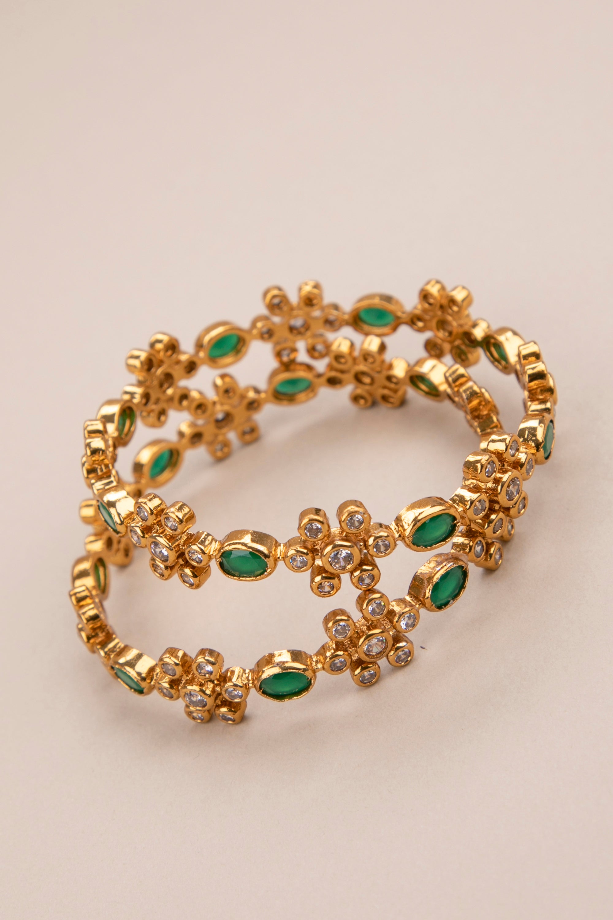 Emerald Green and 7 Stone Zircon - Diamond Pattern Bangle