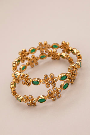 Emerald Green and 7 Stone Zircon - Diamond Pattern Bangle