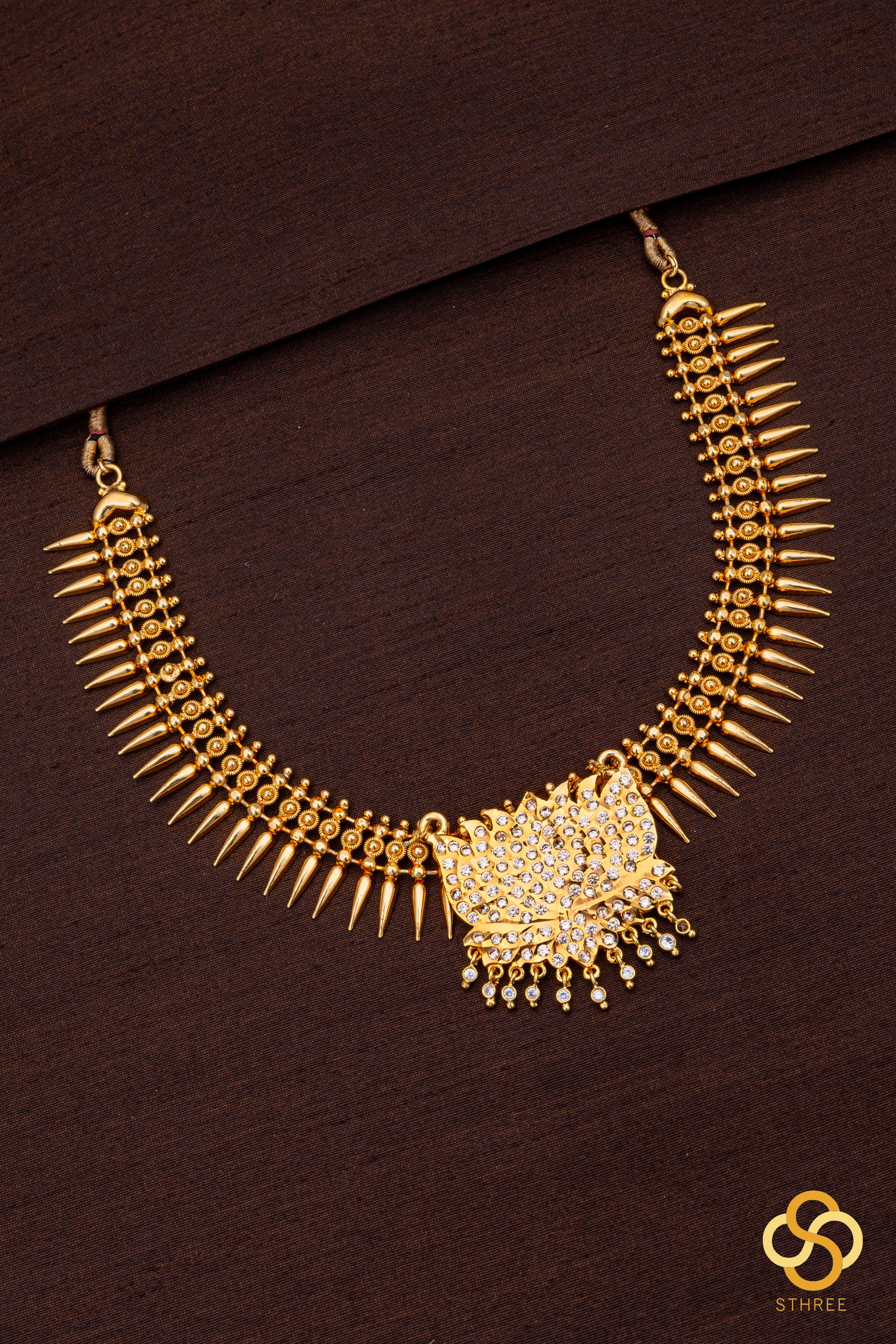 Mullai Malai with lotus pendant