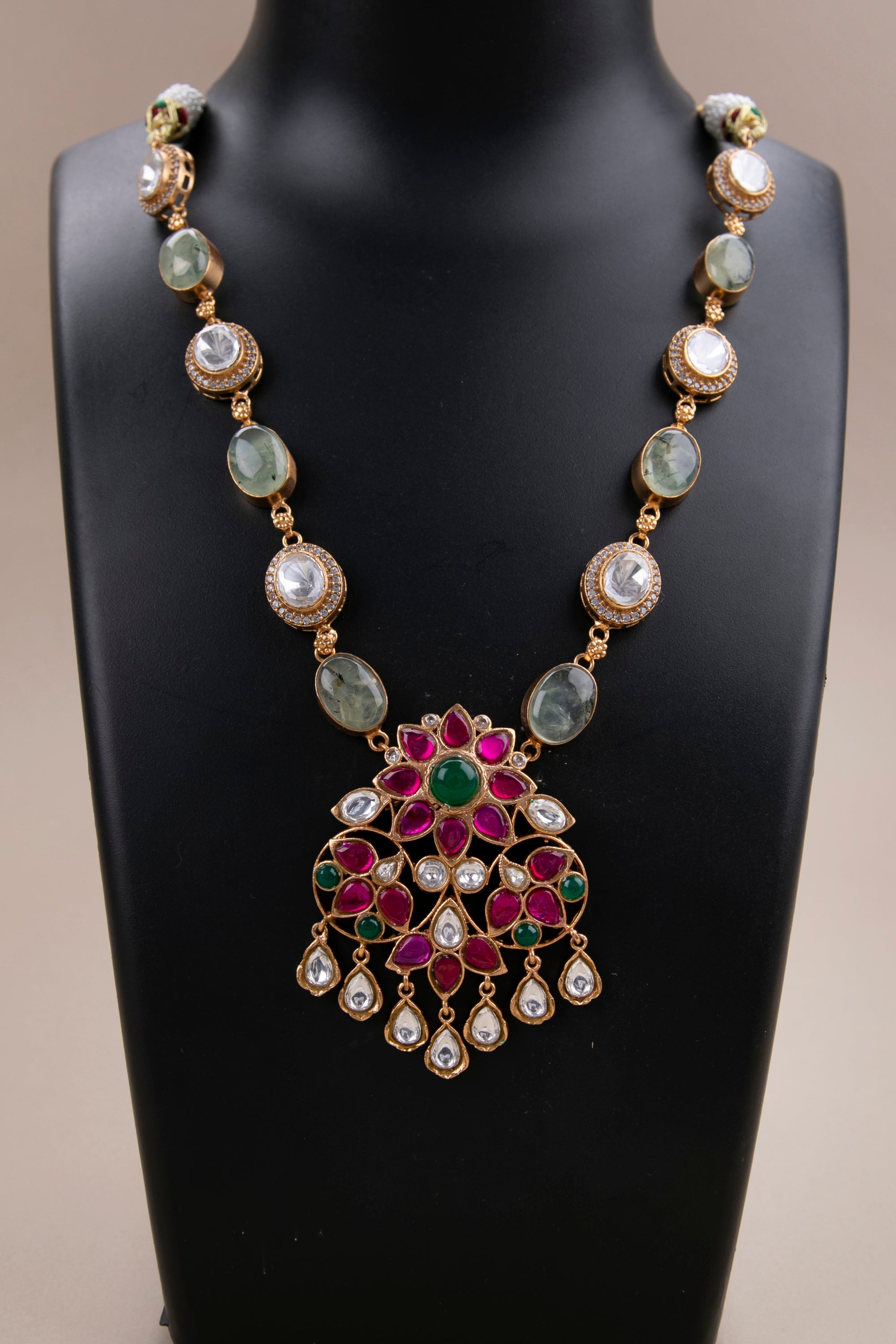 Jadau Kundan Necklace Set