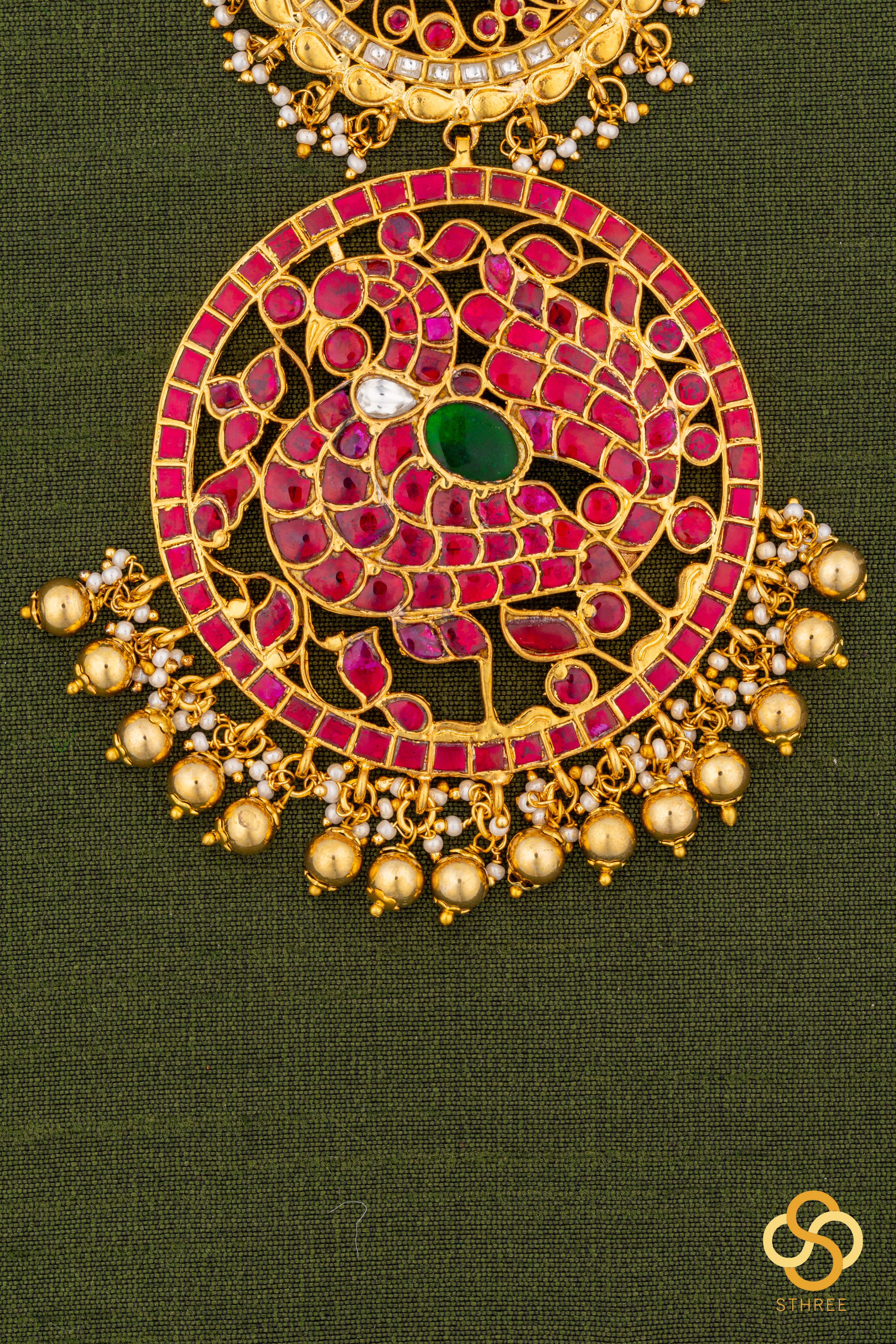 Hasli set - Mayil pendent