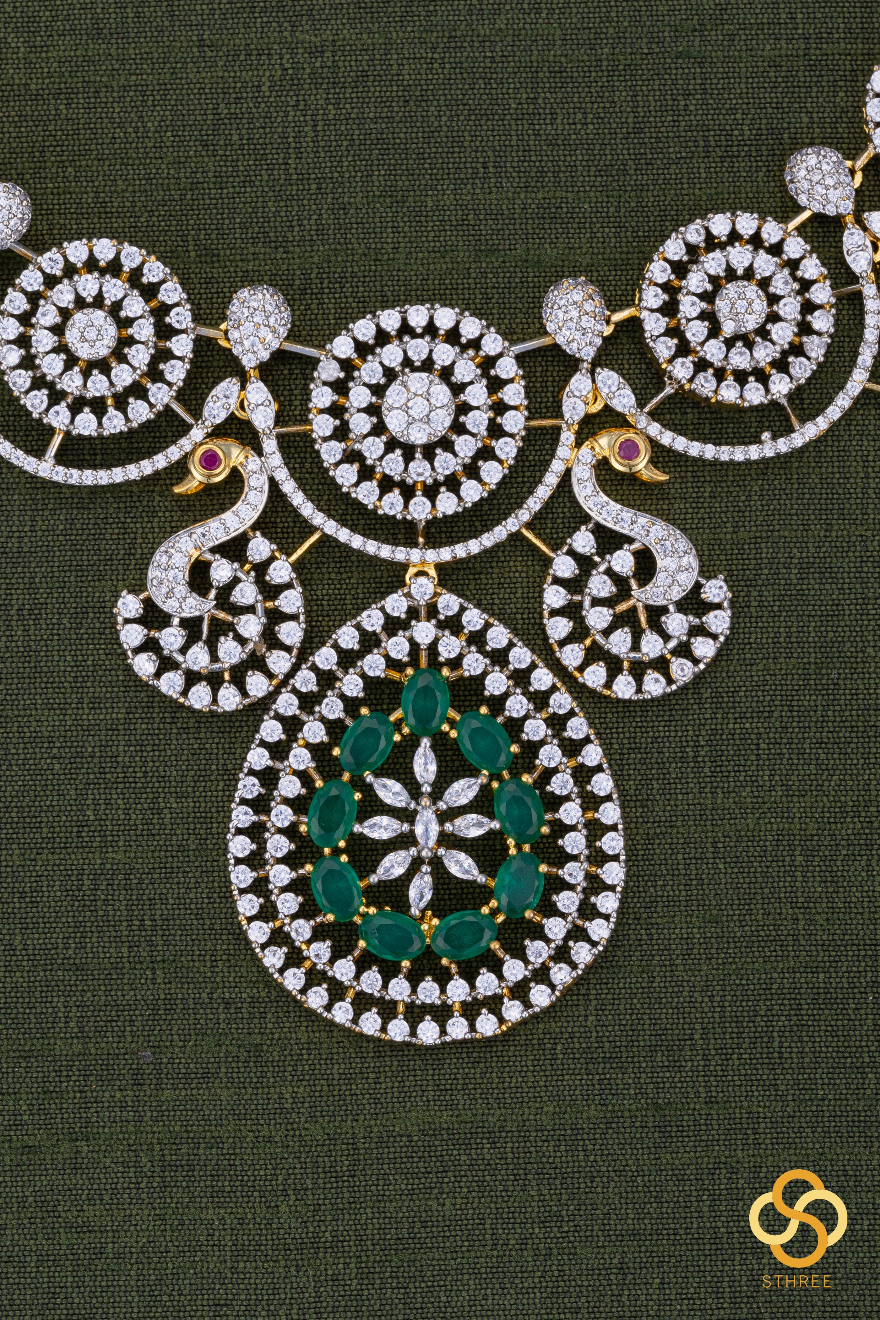 Peacock Zircon necklace - Emerald colour centre piece
