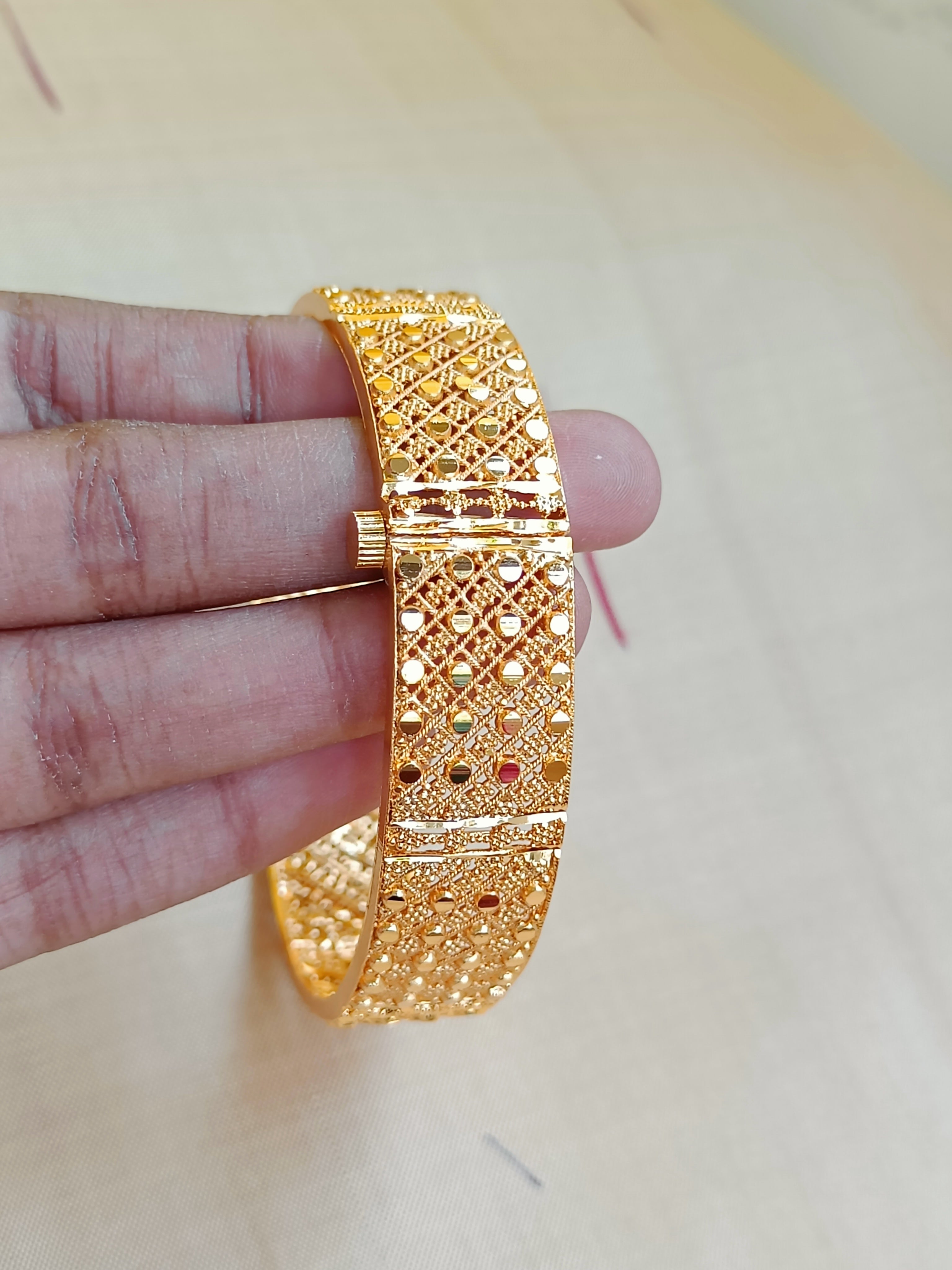 Kerala pattern openable kada in one gram gold