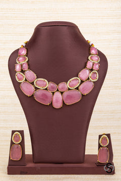 Pink colour stone neckace