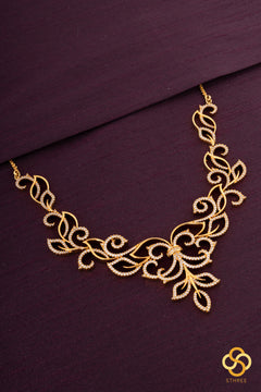 Diamond Pattern Floral Neckpiece Set