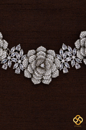 Diamond Pattern with Roses Neckpiece Set