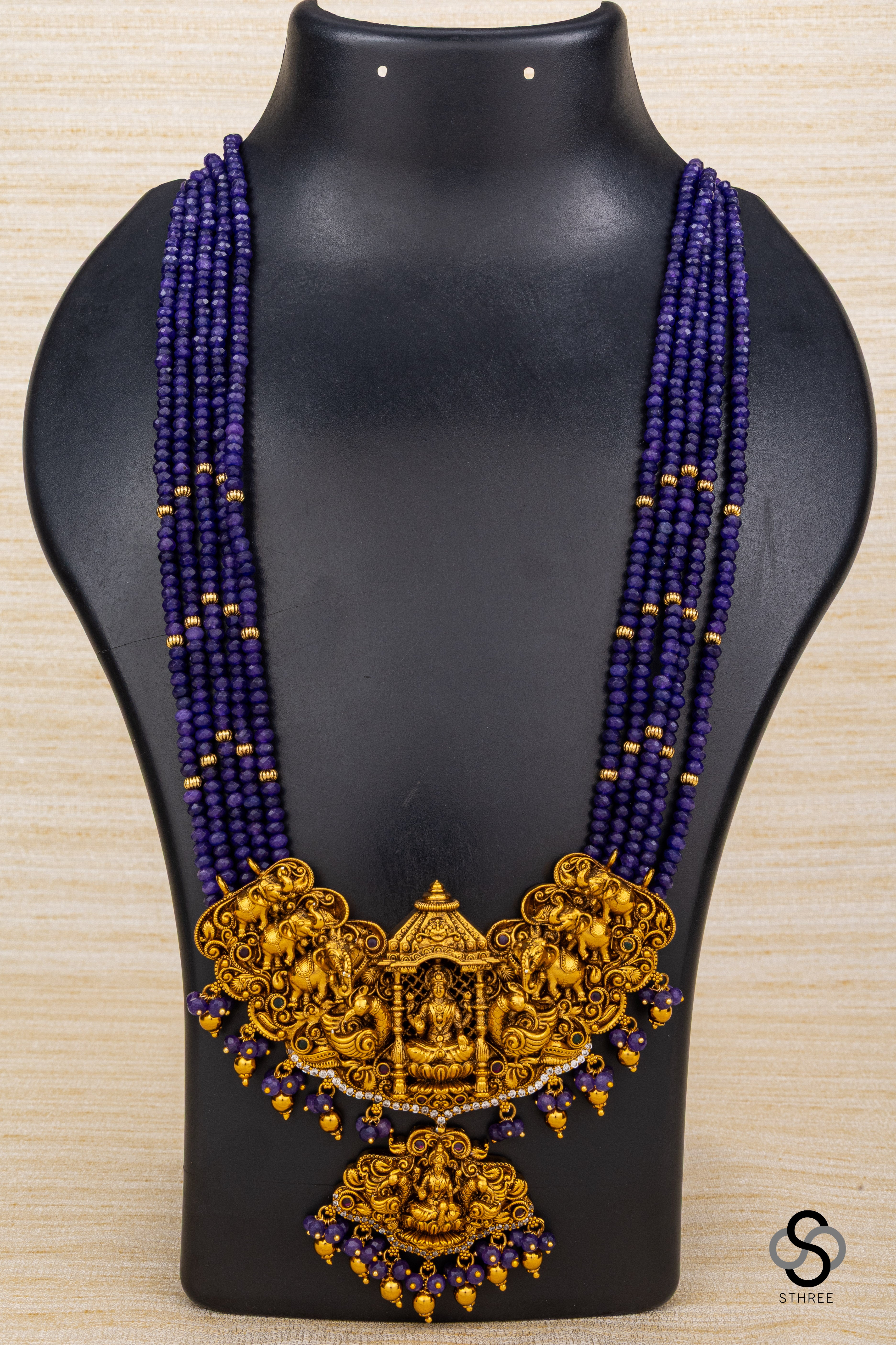 Lakshmi pendant with Nakas work - Amethyst