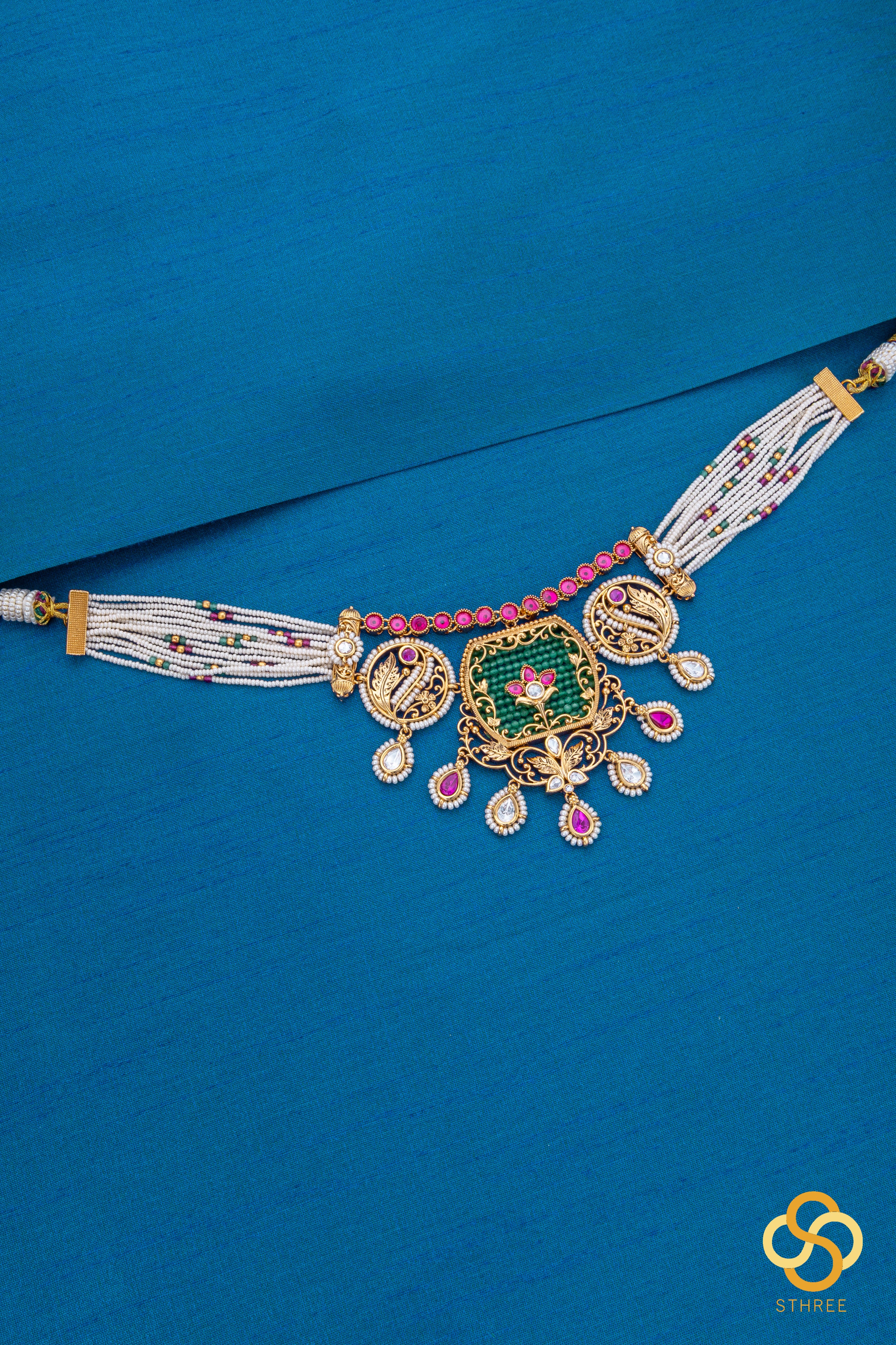 Pearl Choker in Jadau Kundan Pendant - Emerald Green with Ruby Pink