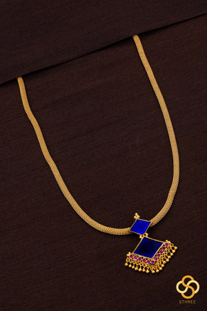 Keralam Padakkam necklace - Sapphire blue