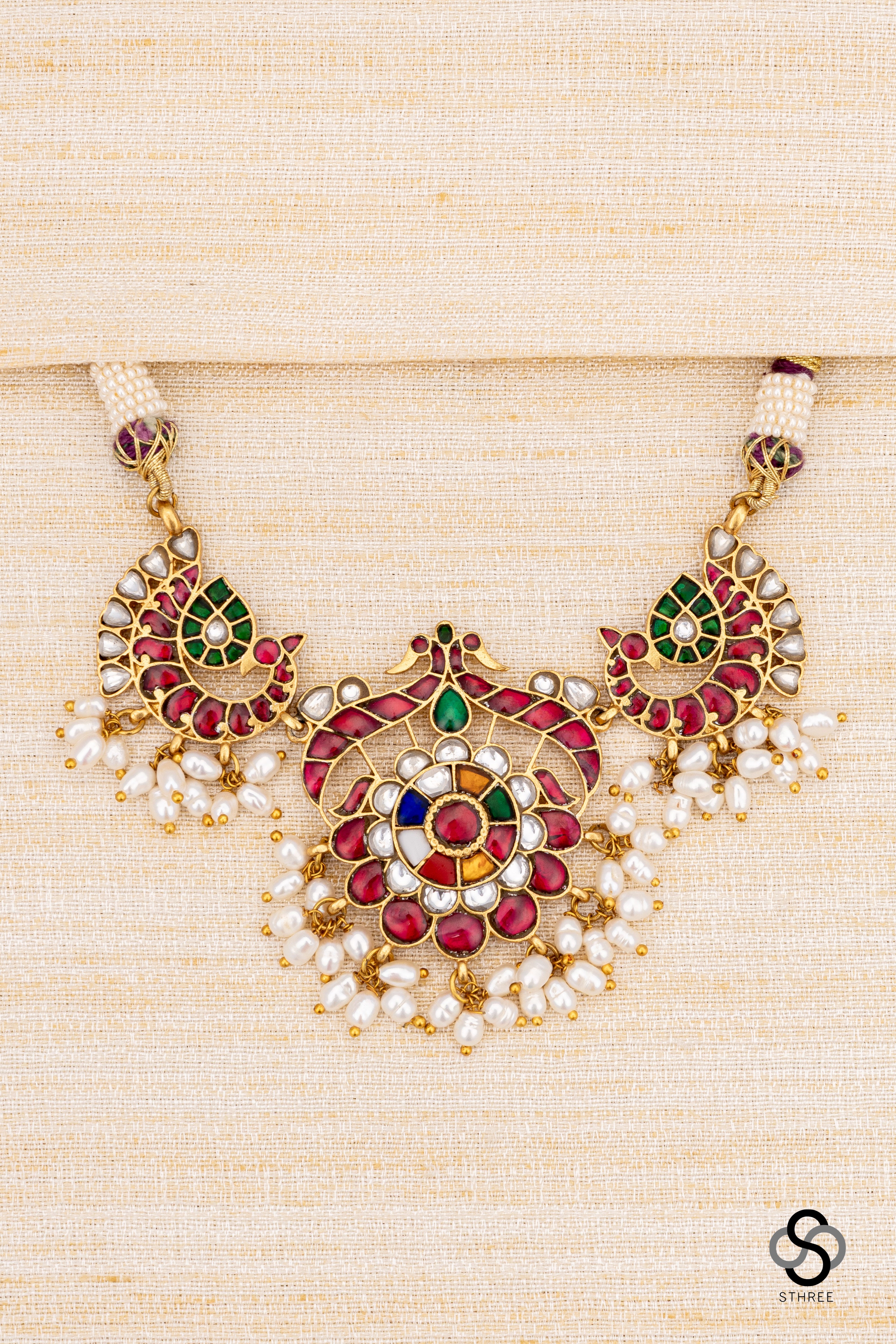 Kemp red choker set - Pearl hangings
