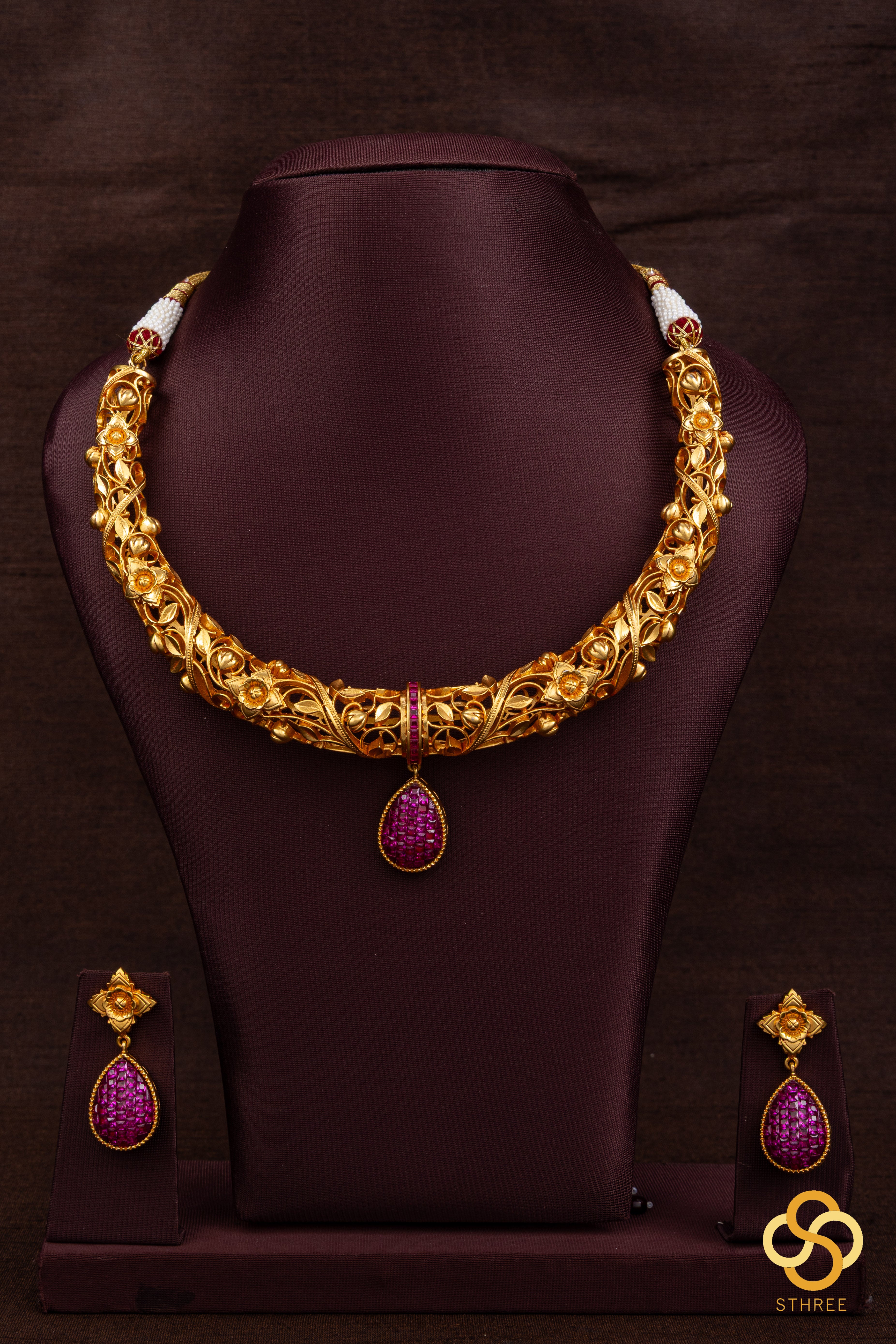 Hasli set - Ruby centerpiece