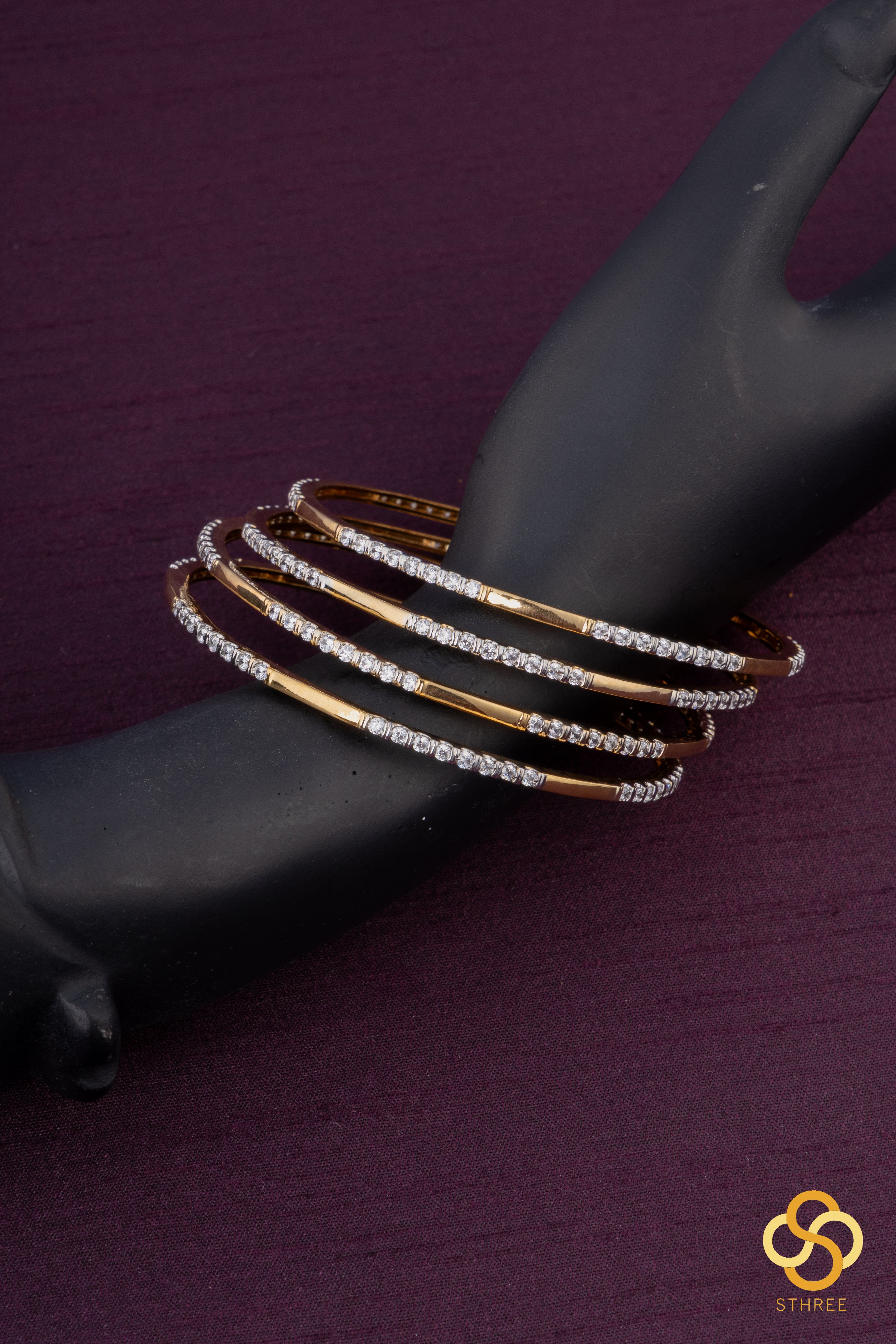 Set of 4 - Diamond bangles