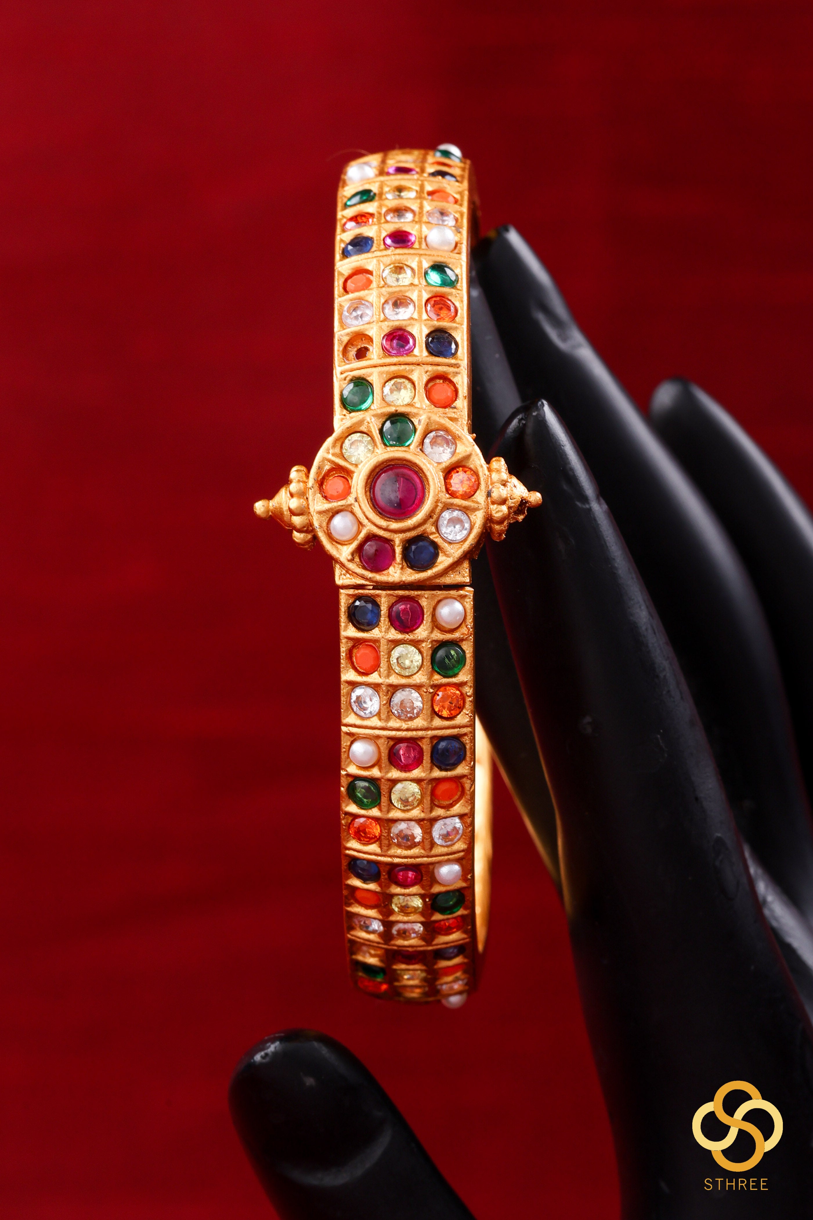 Openable kada - Navarathna