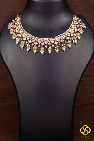Uncut White Kundan and Pearls Choker