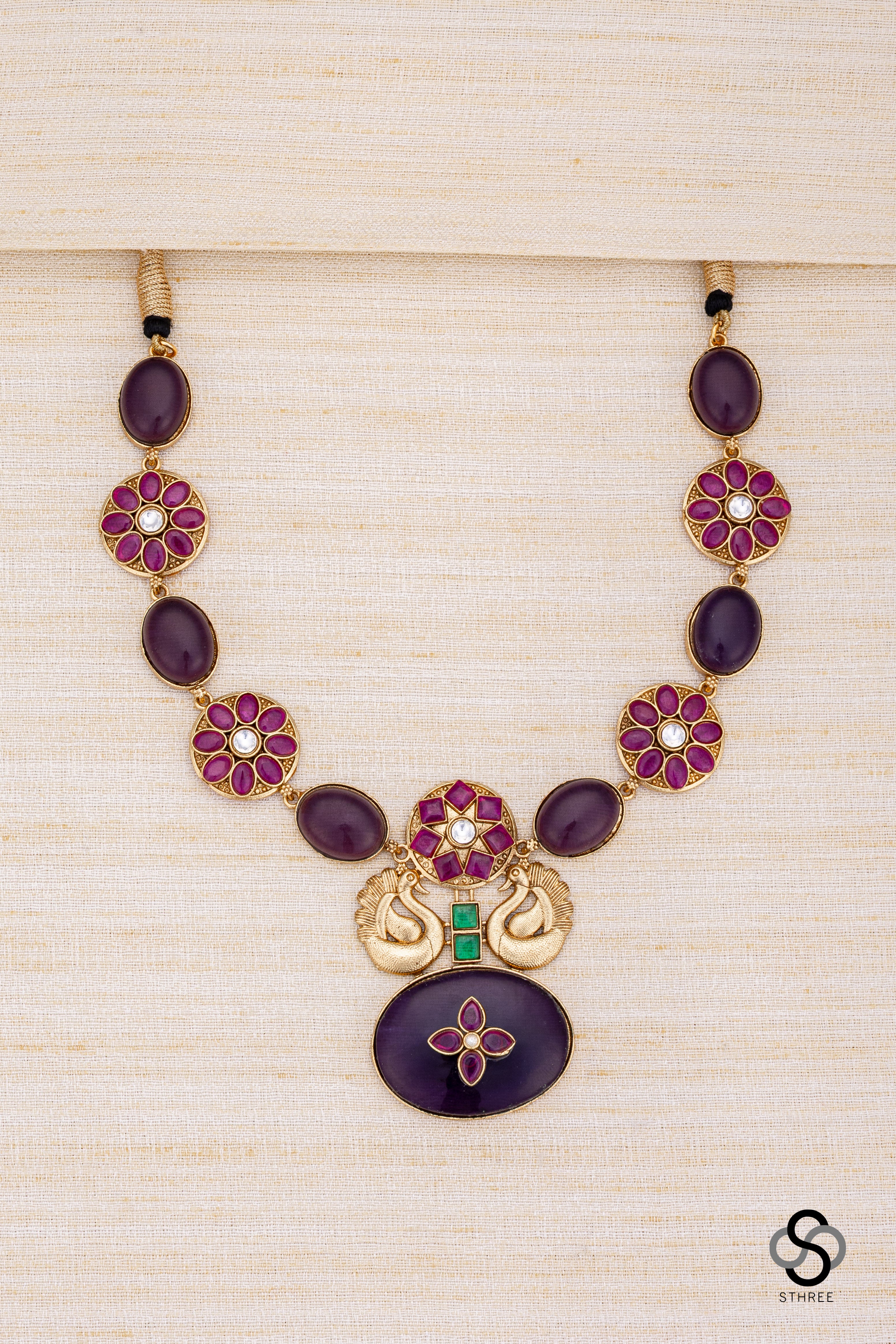 Cabachons with Kemp - Amethyst colour
