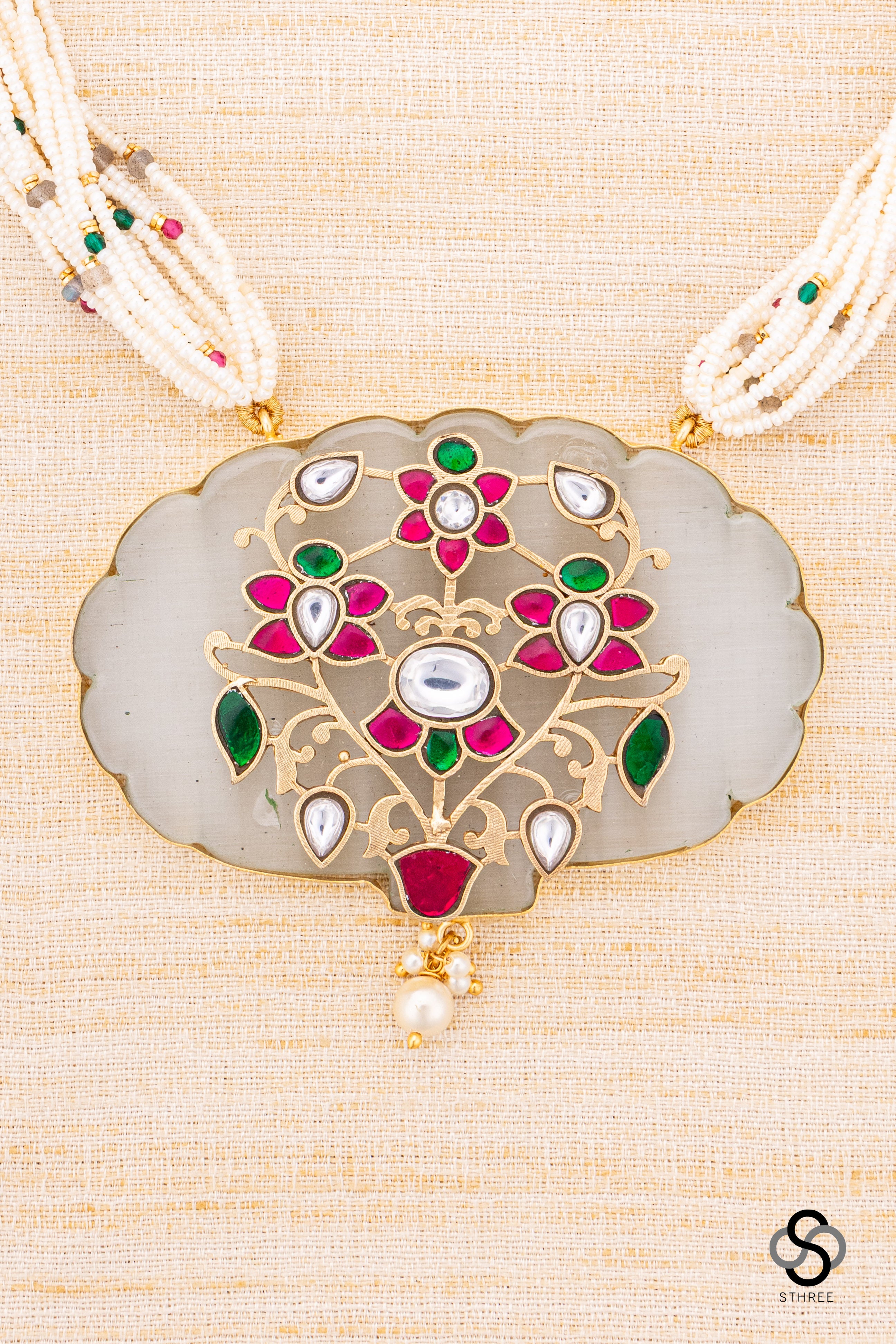 Pearl bunch with inlay work pendant - Ruby red