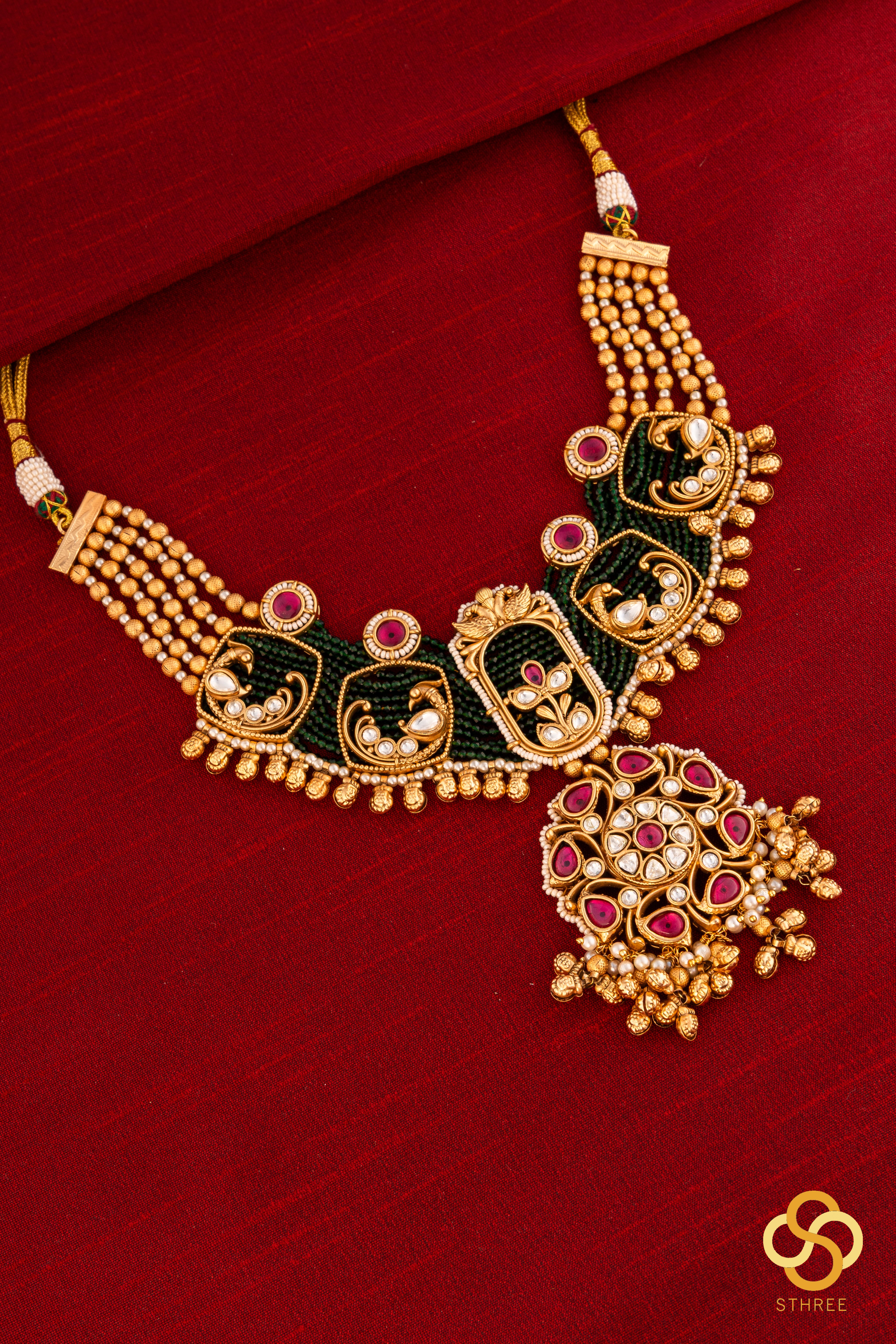Emerald green (7 liner) with Jadau kundan pendant - Red mogappu