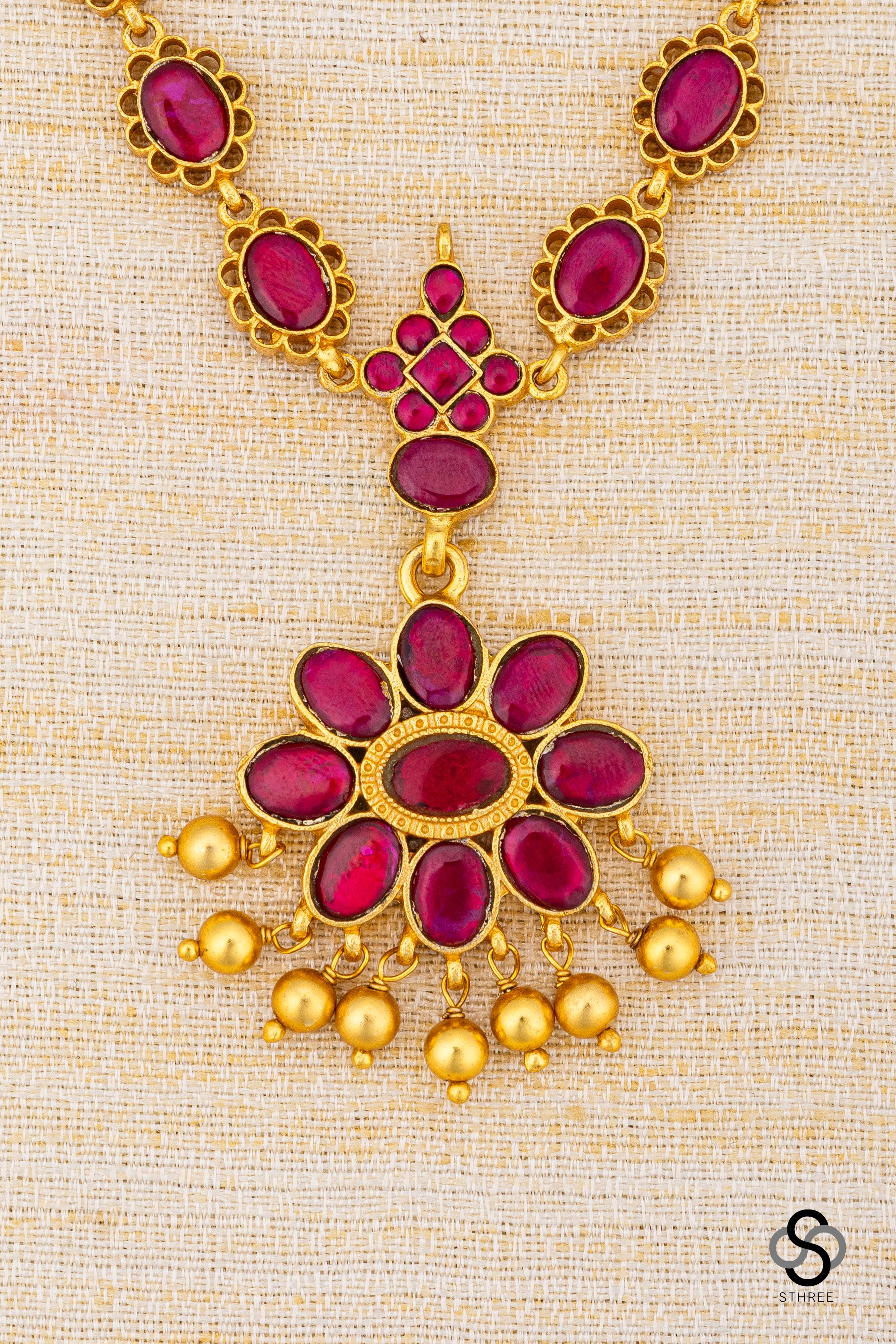 Ambujam - Palakkadu Necklace with Gold Balls Hanging