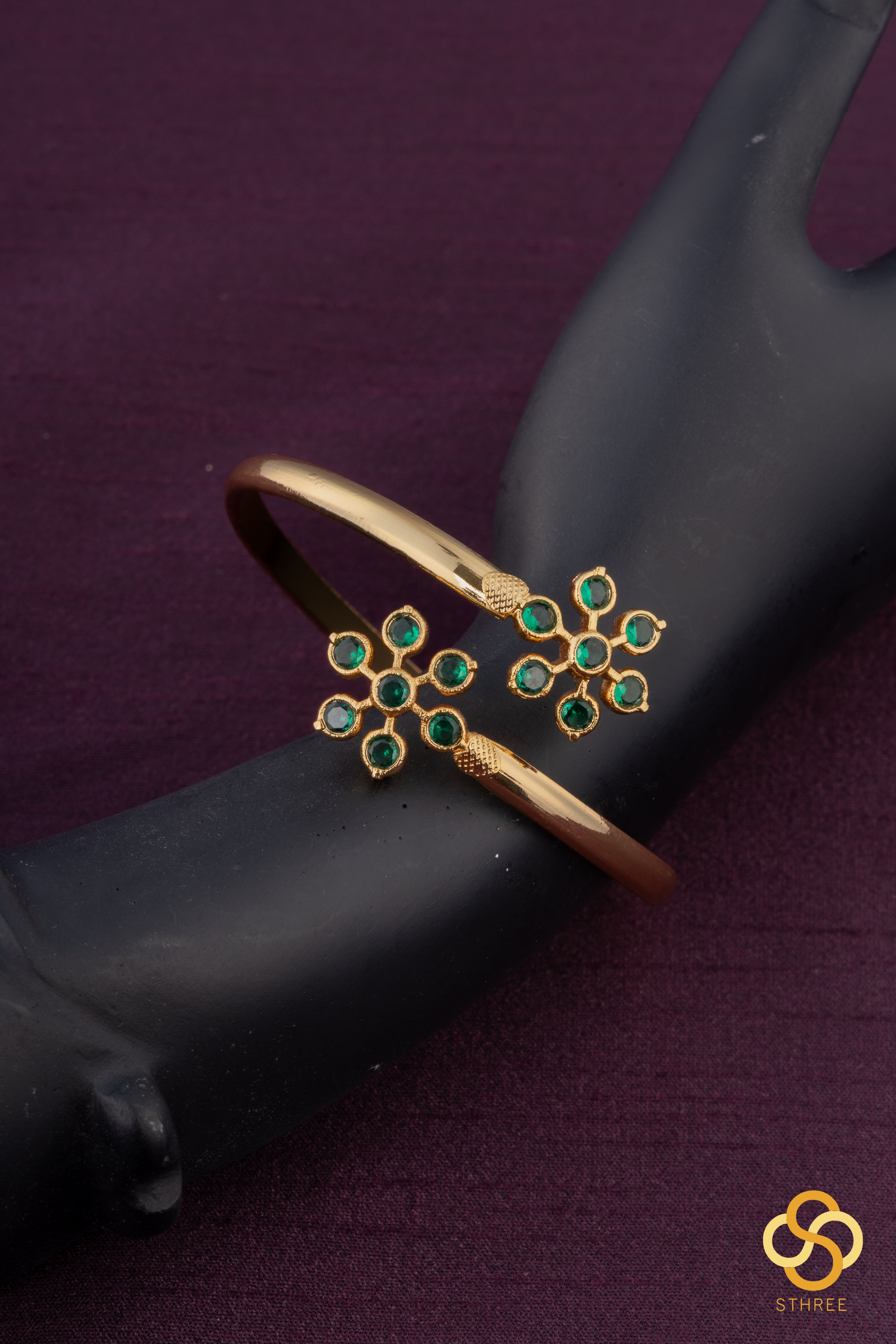 Aympon kada -  Seven stone , Emerald Green
