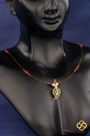 Invisible Chain - Emerald Green with Manga Pendant