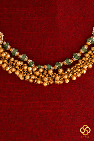 Gold balls with kundan mogappu - Jhumka earring