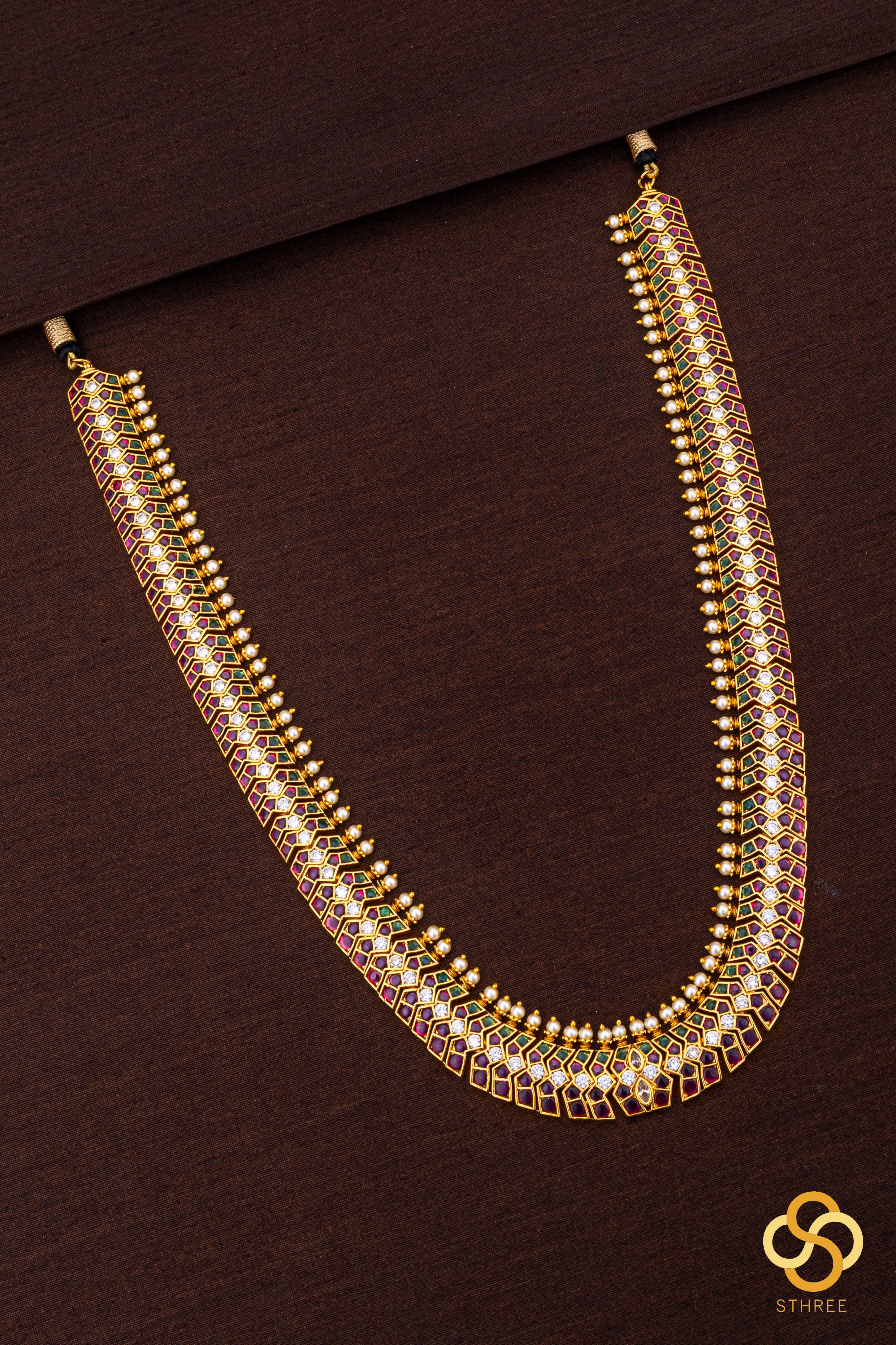 Kemp and pearls necklace set